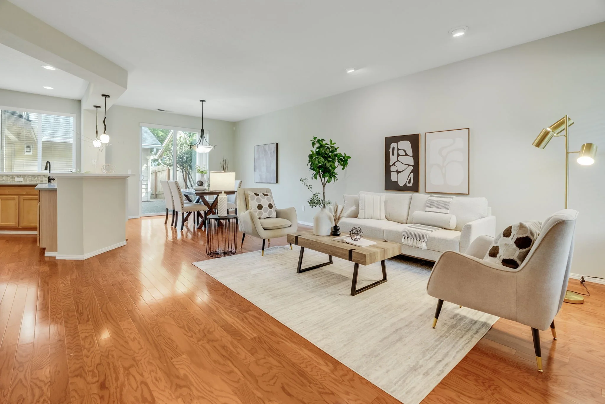 6-web-or-mls-6441-ne-rosebay-dr.jpg