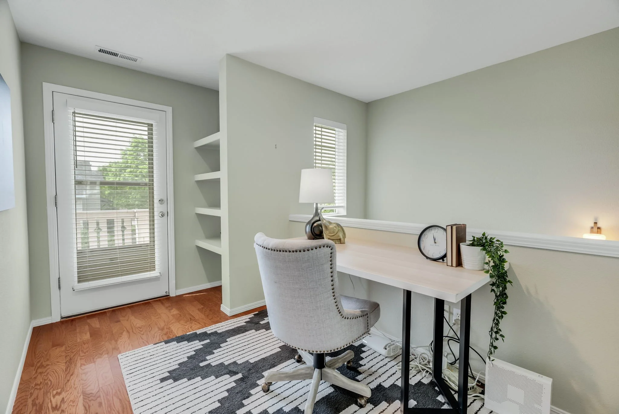 27-web-or-mls-6441-ne-rosebay-dr.jpg