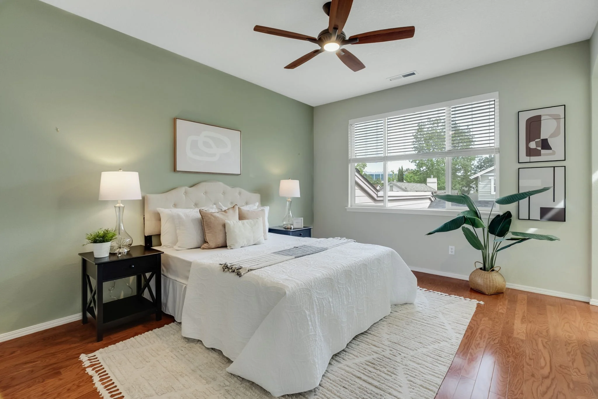 29-web-or-mls-6441-ne-rosebay-dr.jpg