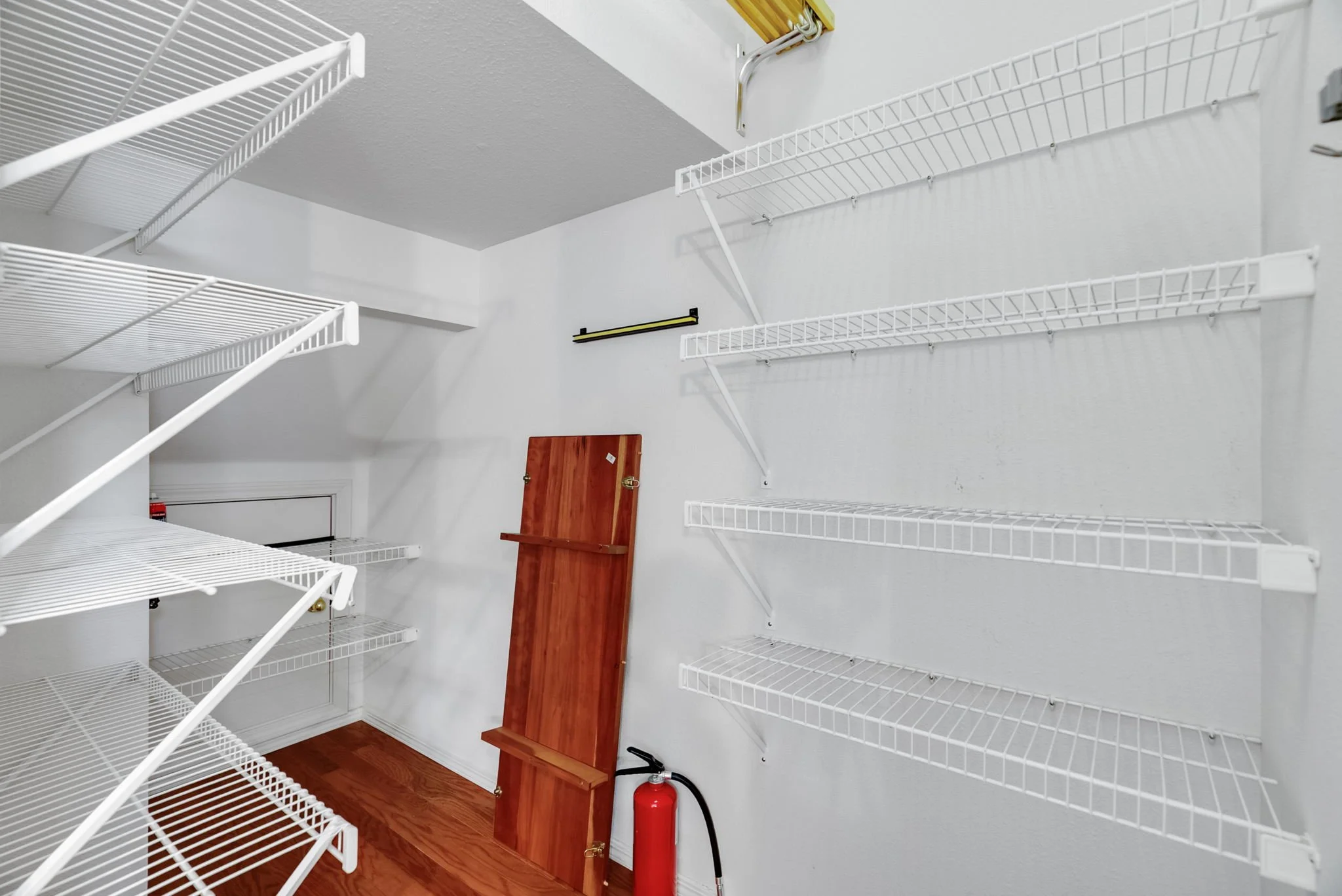42-web-or-mls-6441-ne-rosebay-dr.jpg