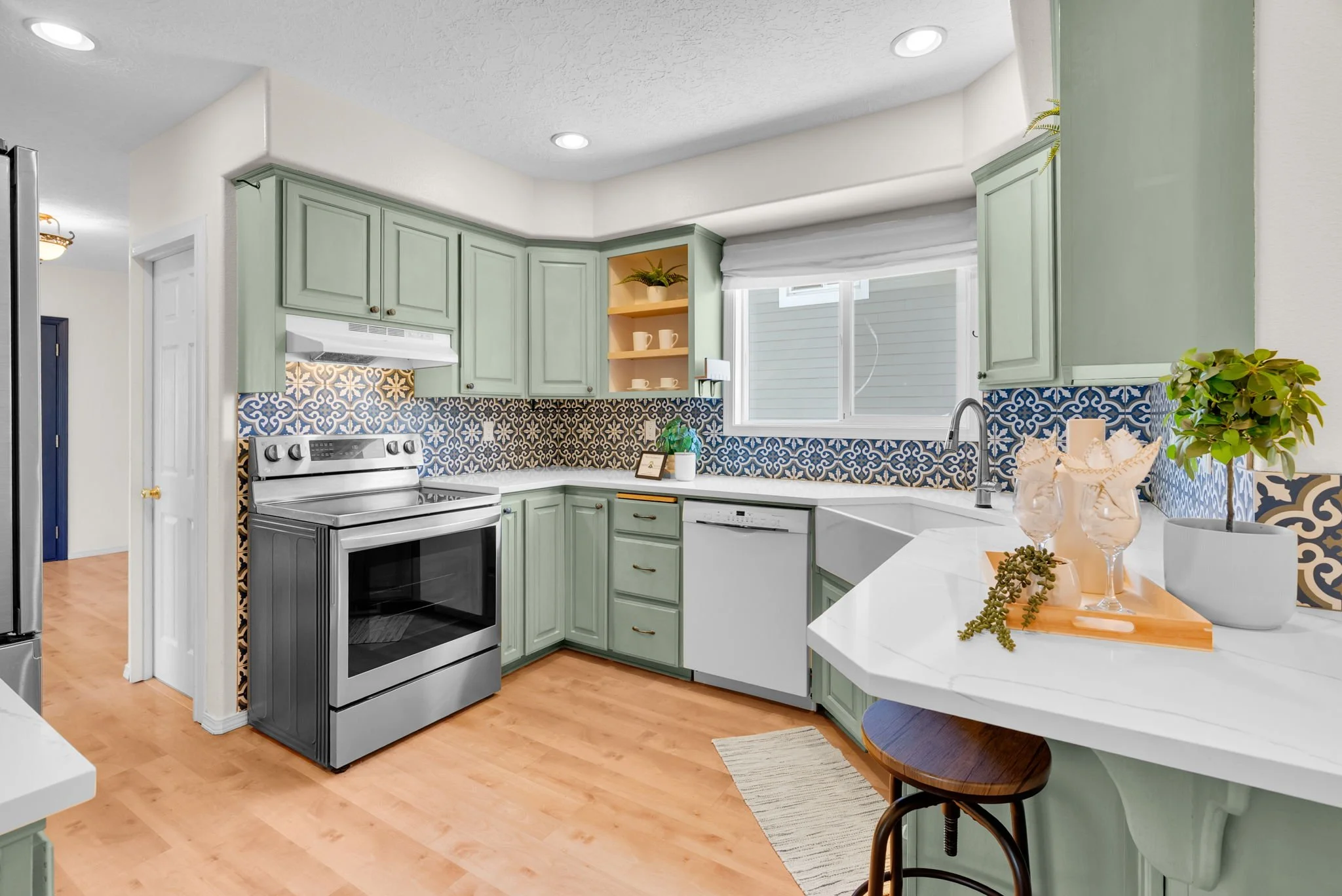 41-web-or-mls-6028-se-gladstone-st.jpg