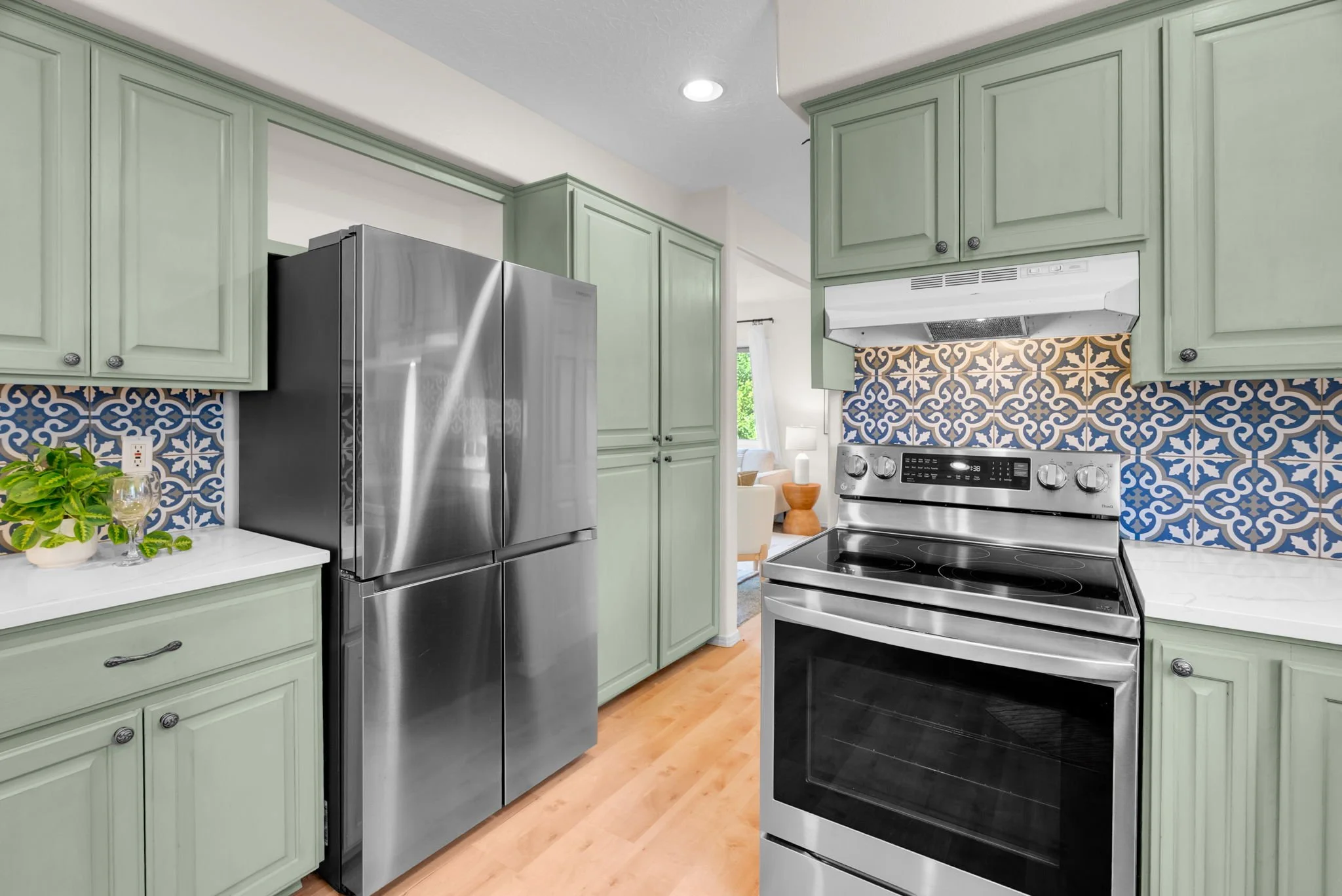 43-web-or-mls-6028-se-gladstone-st.jpg