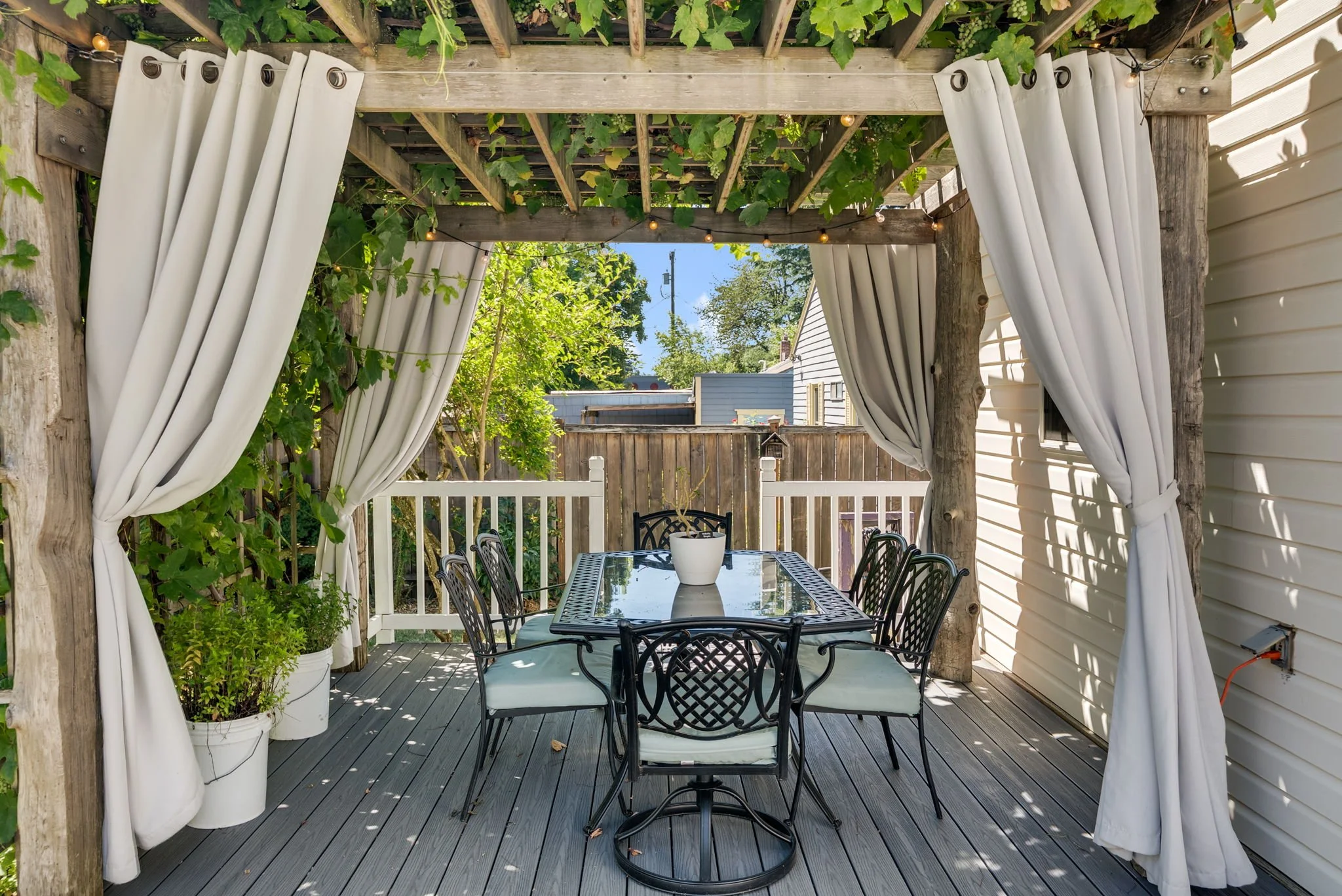 53-web-or-mls-6028-se-gladstone-st.jpg