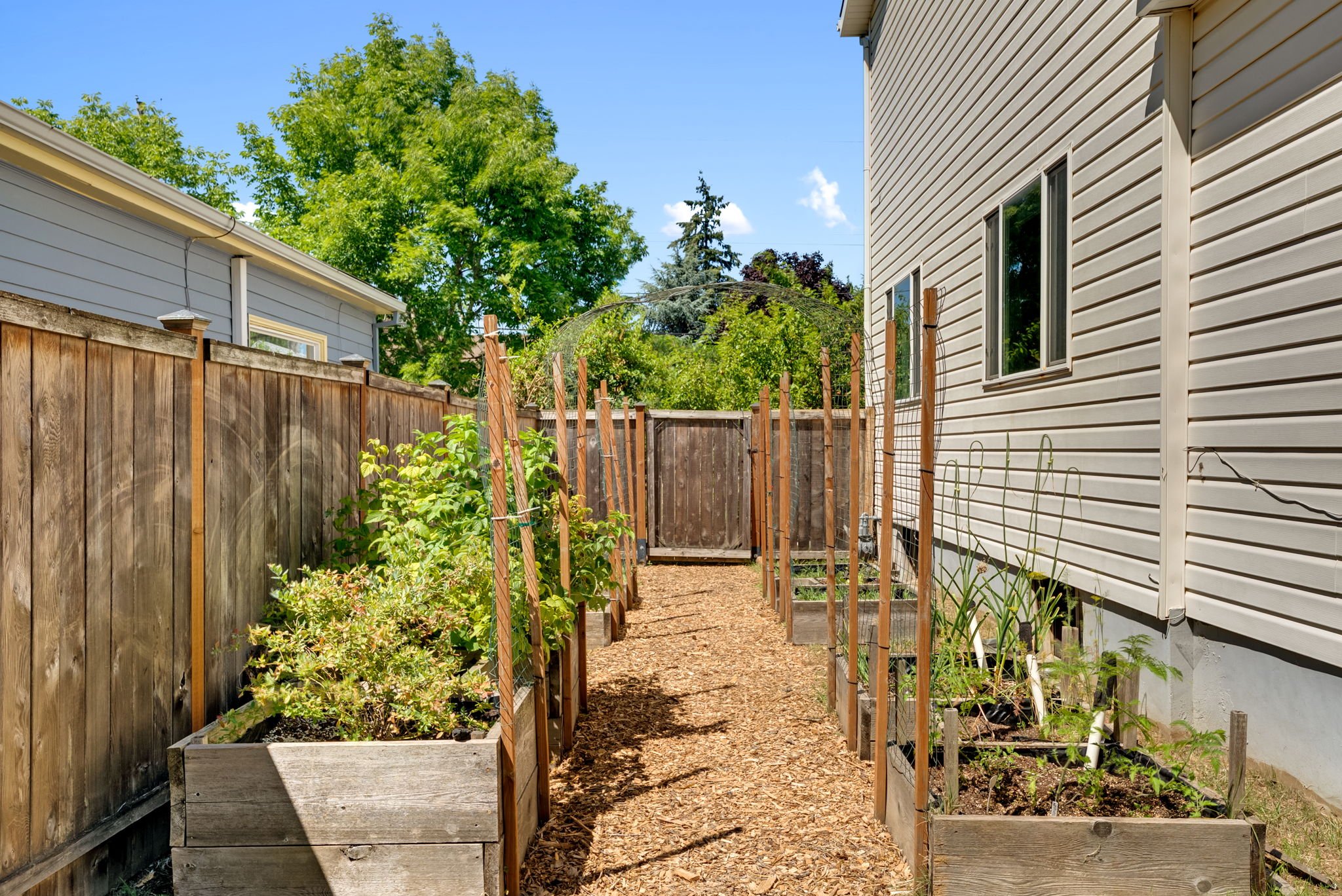 56-web-or-mls-6028-se-gladstone-st.jpg
