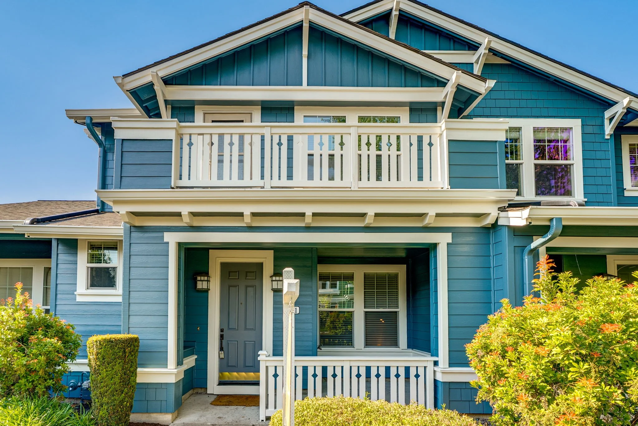 6-web-or-mls-6441-ne-rosebay-dr.jpg