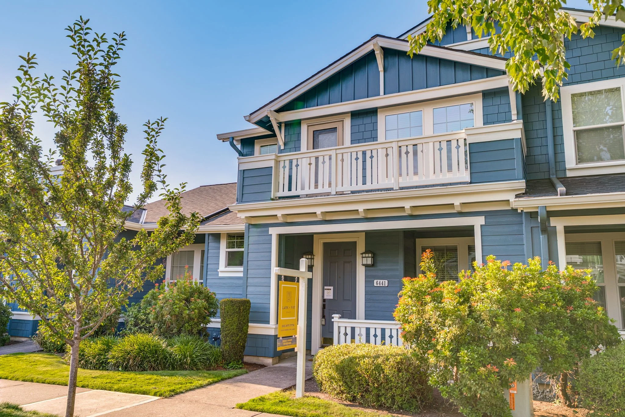 60-web-or-mls-6441-ne-rosebay-dr.jpg