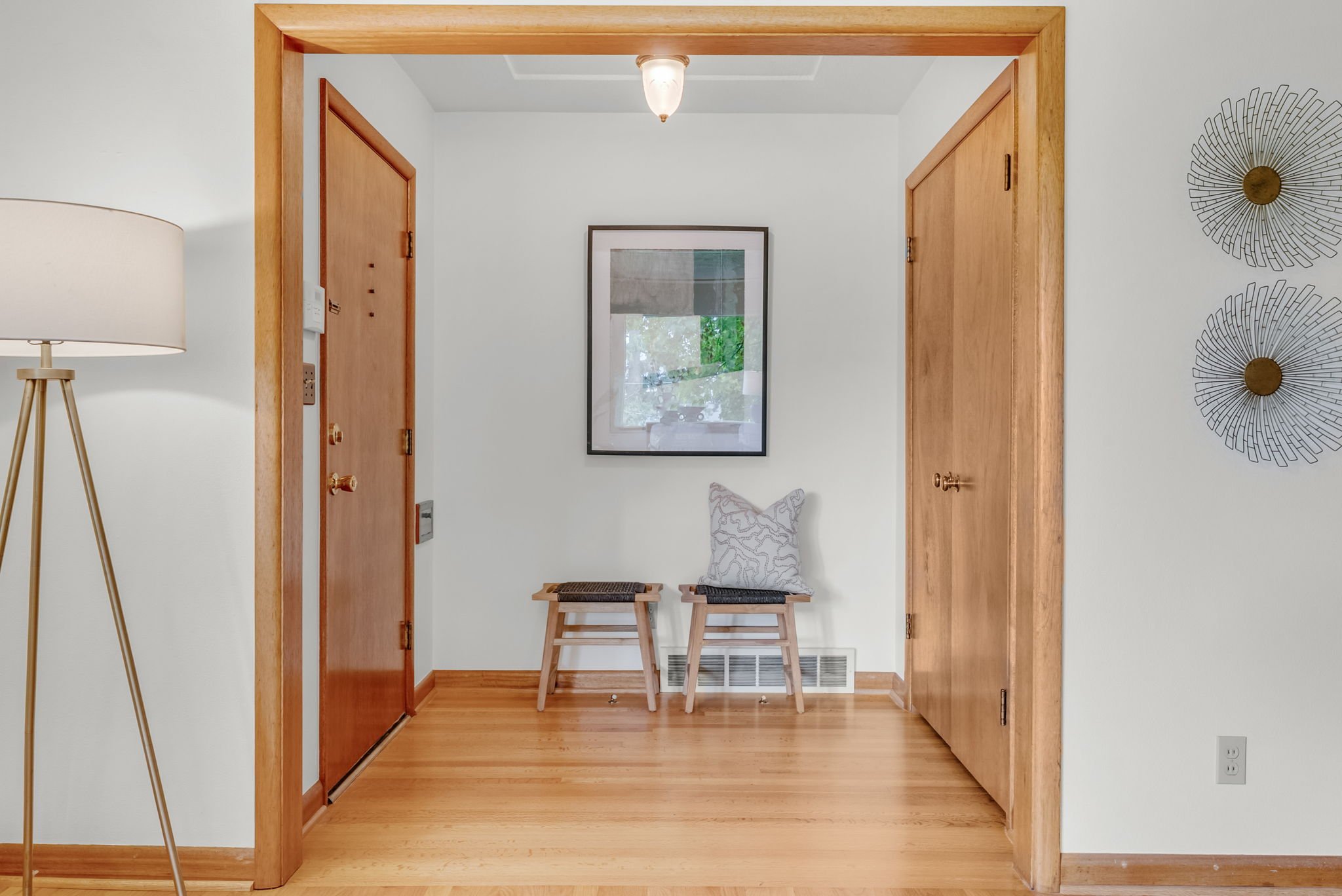 8-web-or-mls-6626-se-stark-st.jpg