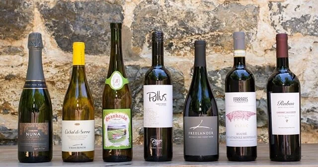 Our weekend wine feature is here! Click through the link in our bio to explore what's on this weekend's lineup for 10% off retail pricing. Cheers! 🍷