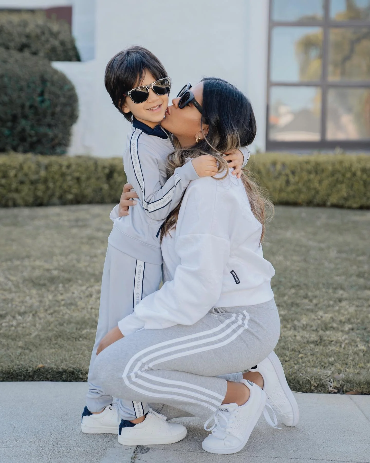 Disfrutando a mi Tincho 24/7. 
&bull;
Las clases virtuales me mal acostumbraron a tener a Martin siempre conmigo. El lunes entra a clases presenciales y yo estoy aprovechando cada segundo con &eacute;l.
&bull;
Toda esta semana estamos revisando junto