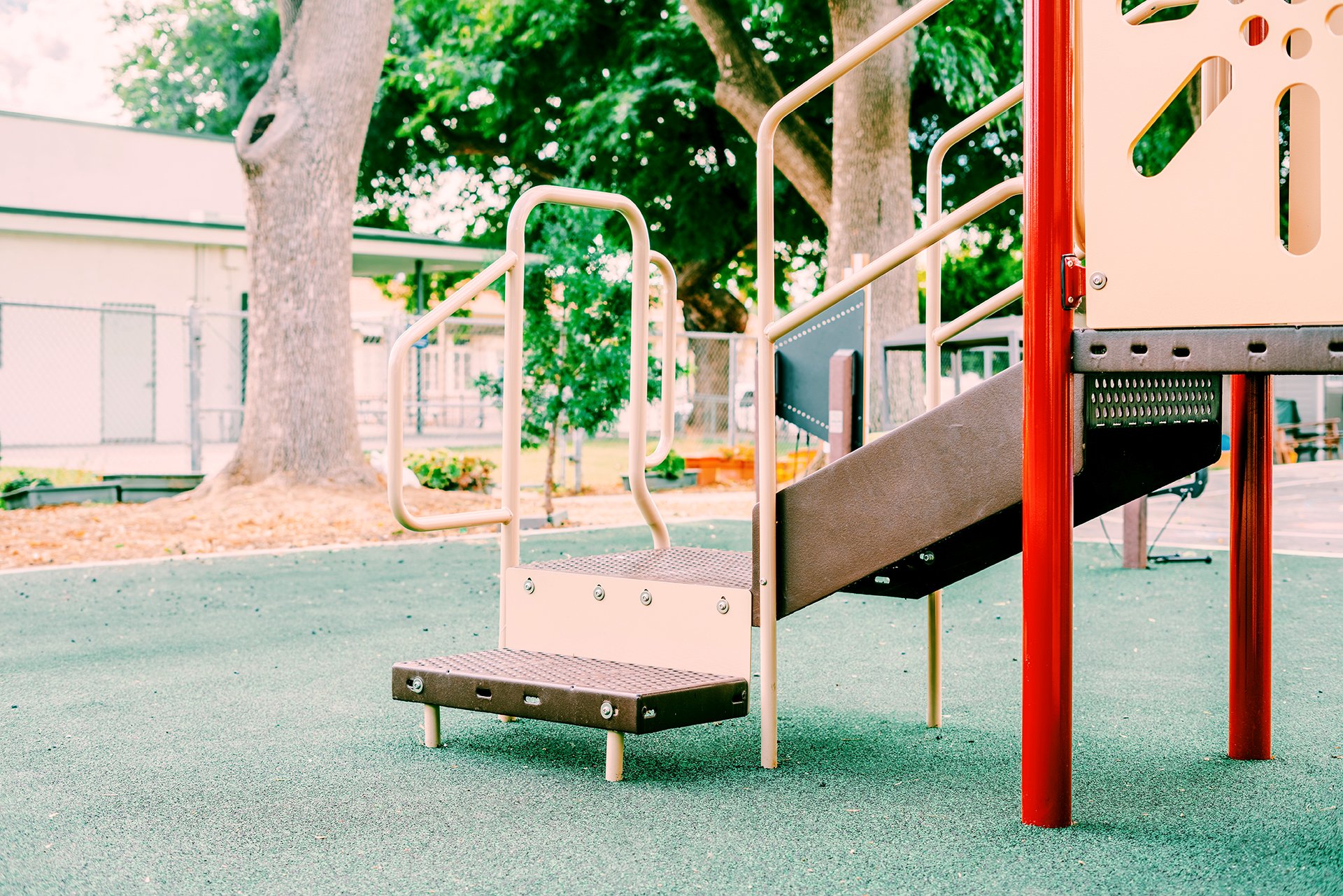 playground-equiptment-4.jpg