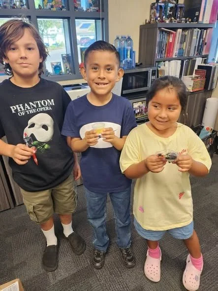 Mountain Vista students receive recognition for attendance.