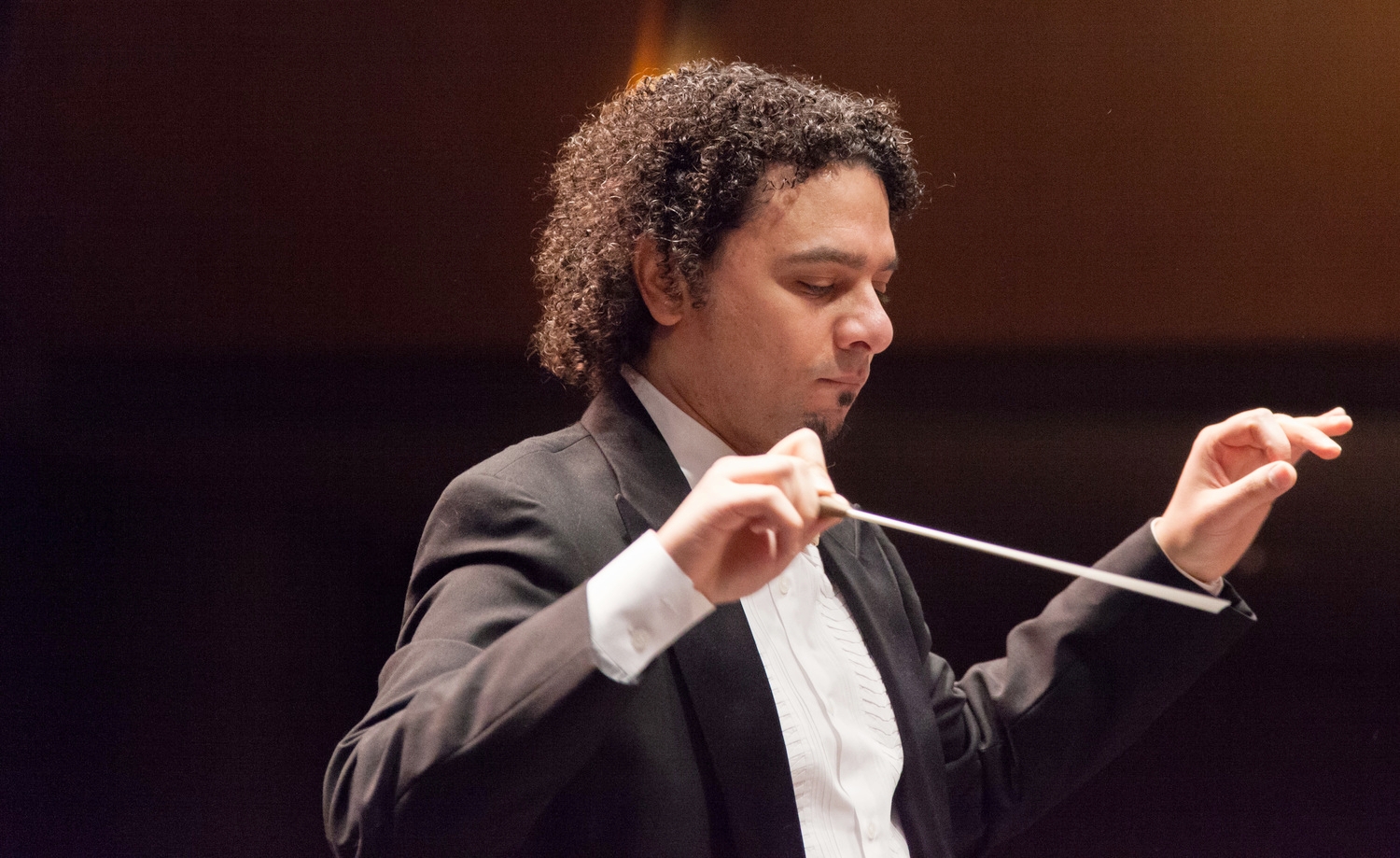 CONDUCTOR MINA ZIKRI & OISTRAKH SYMPHONY