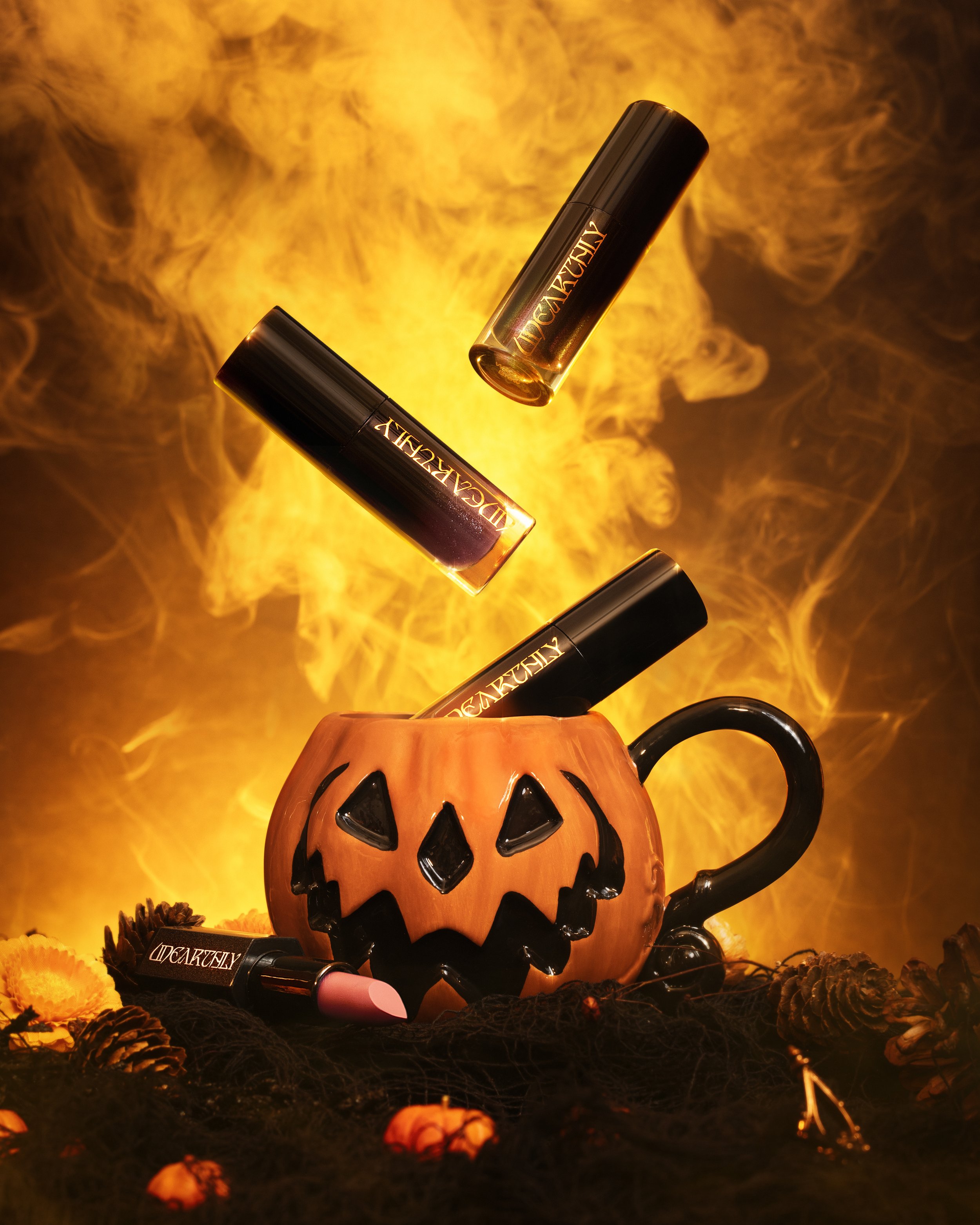 UE_LIVELYGHOSTS_PRODUCT_LIPS_MUG_CROP.jpg