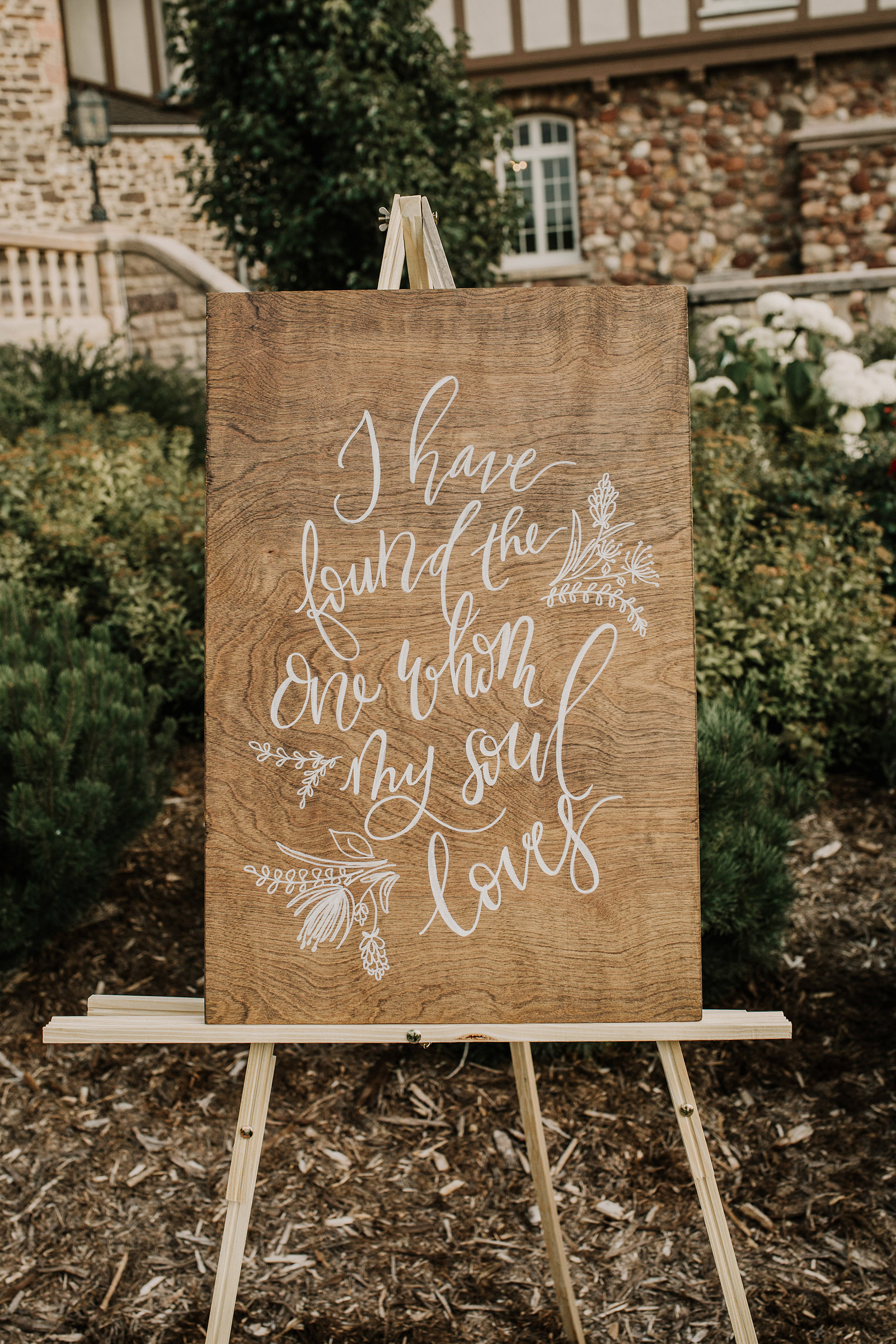 abbyco-calligraphy-reception-sign.jpg