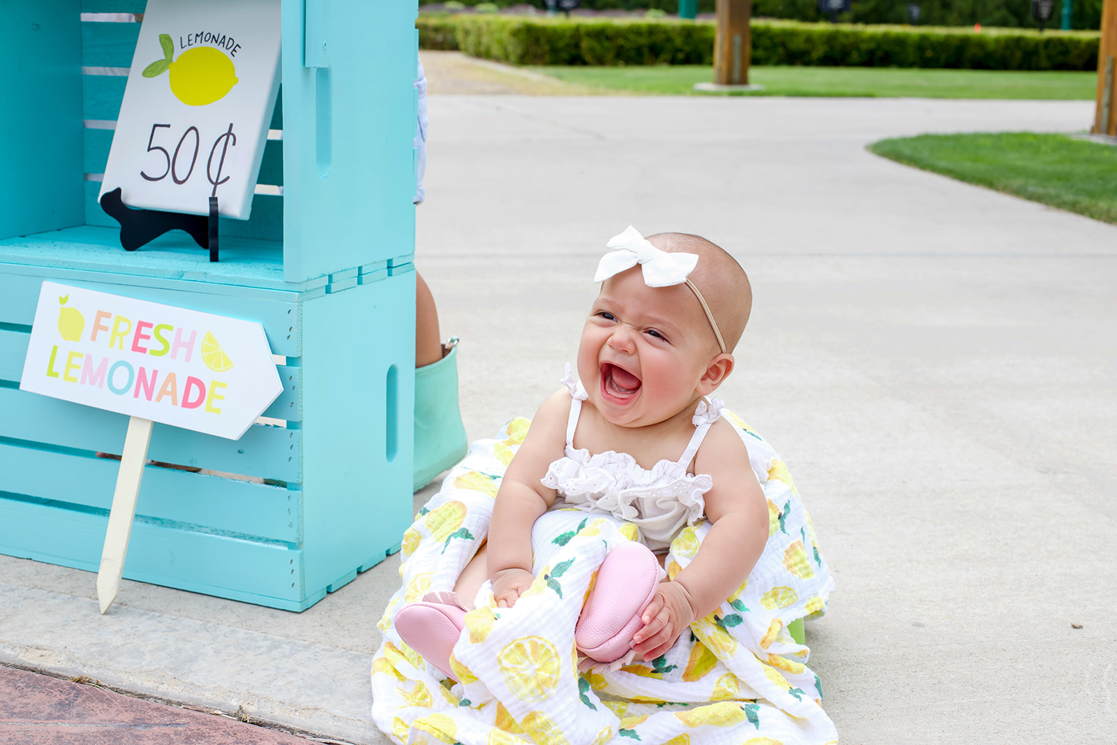 …and this picture, because dang, she’s cute! Photo by: @asisiphotography