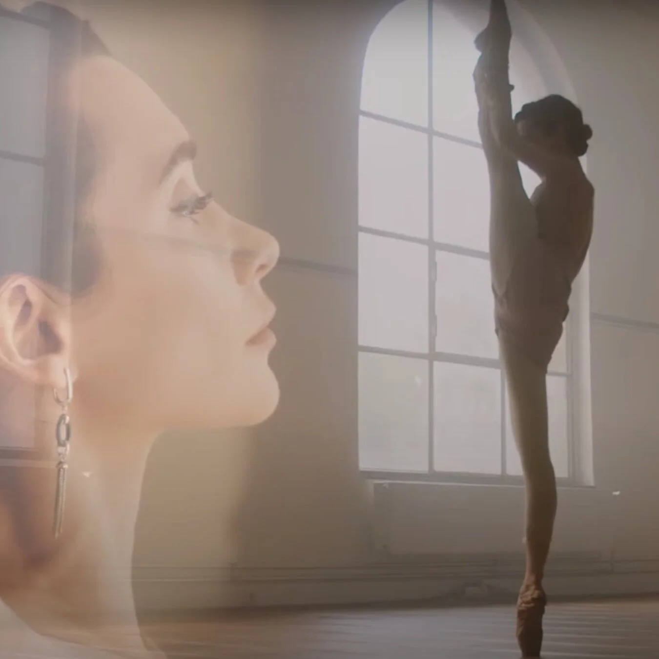 Anna Ol deelt haar favoriete oefeningen voor meer flexibiliteit op Dance Masterclass