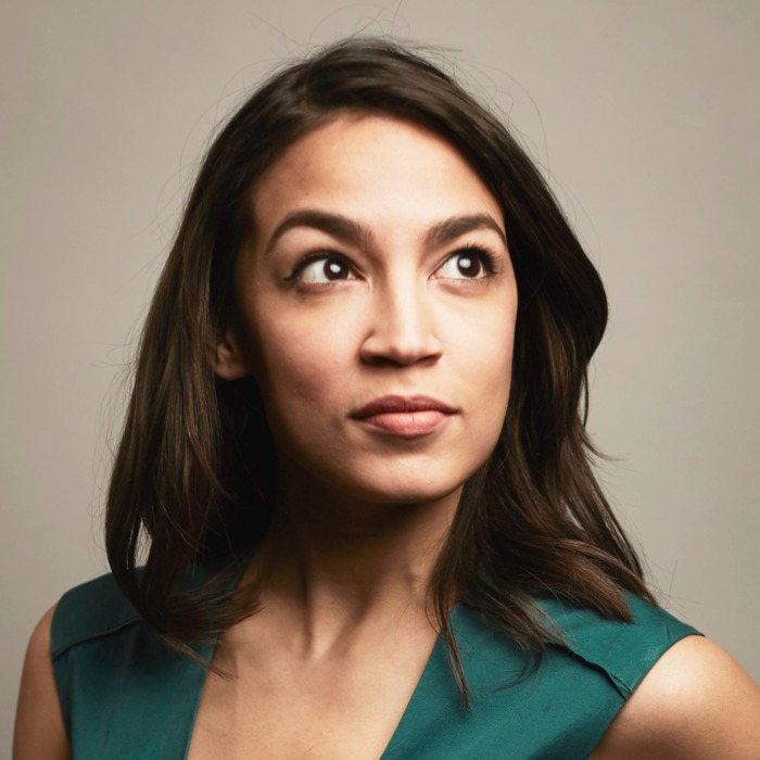 25-alexandira-ocasio-cortez.w700.h700.jpg