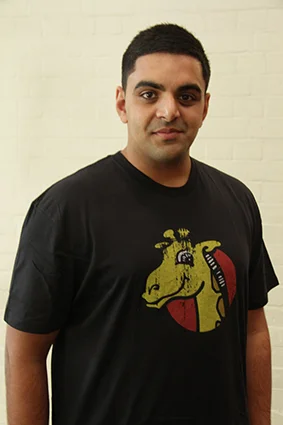 T-shirt-Men-Black-web.jpg