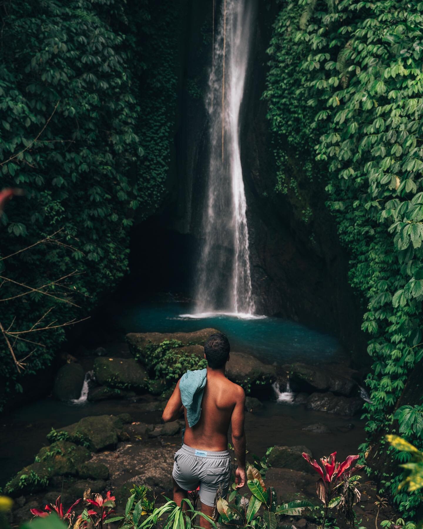 so far this is my favorite waterfall in #bali 💧 there are waterfalls everywhere here in bali 🤯can&rsquo;t wait to come back again and explore more hidden gems. 🌿 Bali you are beautiful. 🐲 #anomadbali