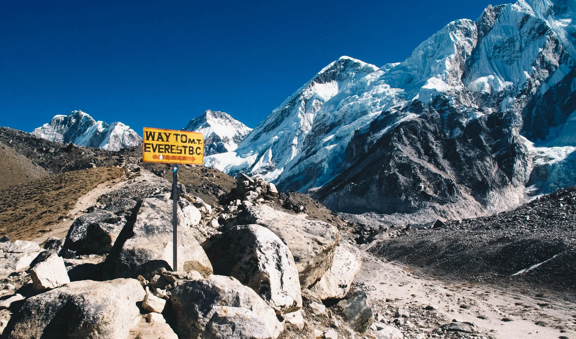 everest base camp hiking boots