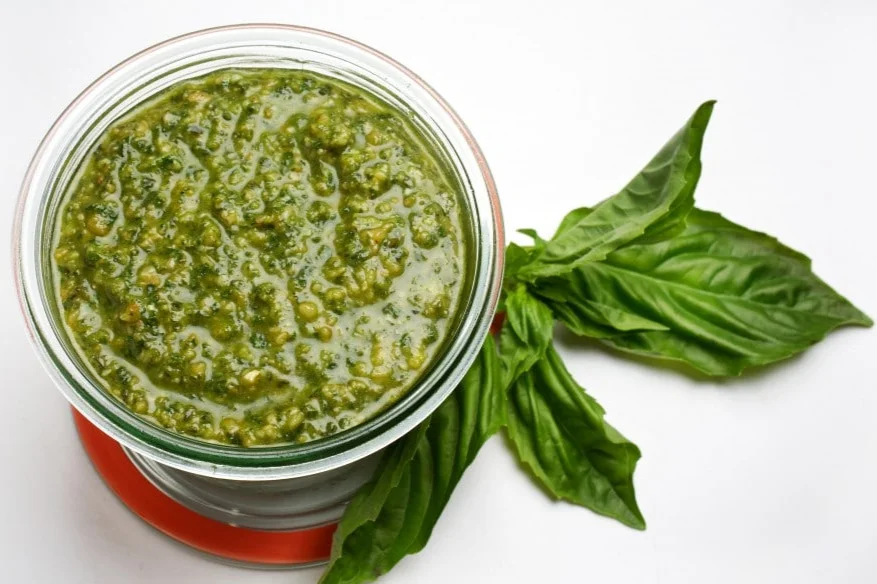 Basil+Pesto.jpg