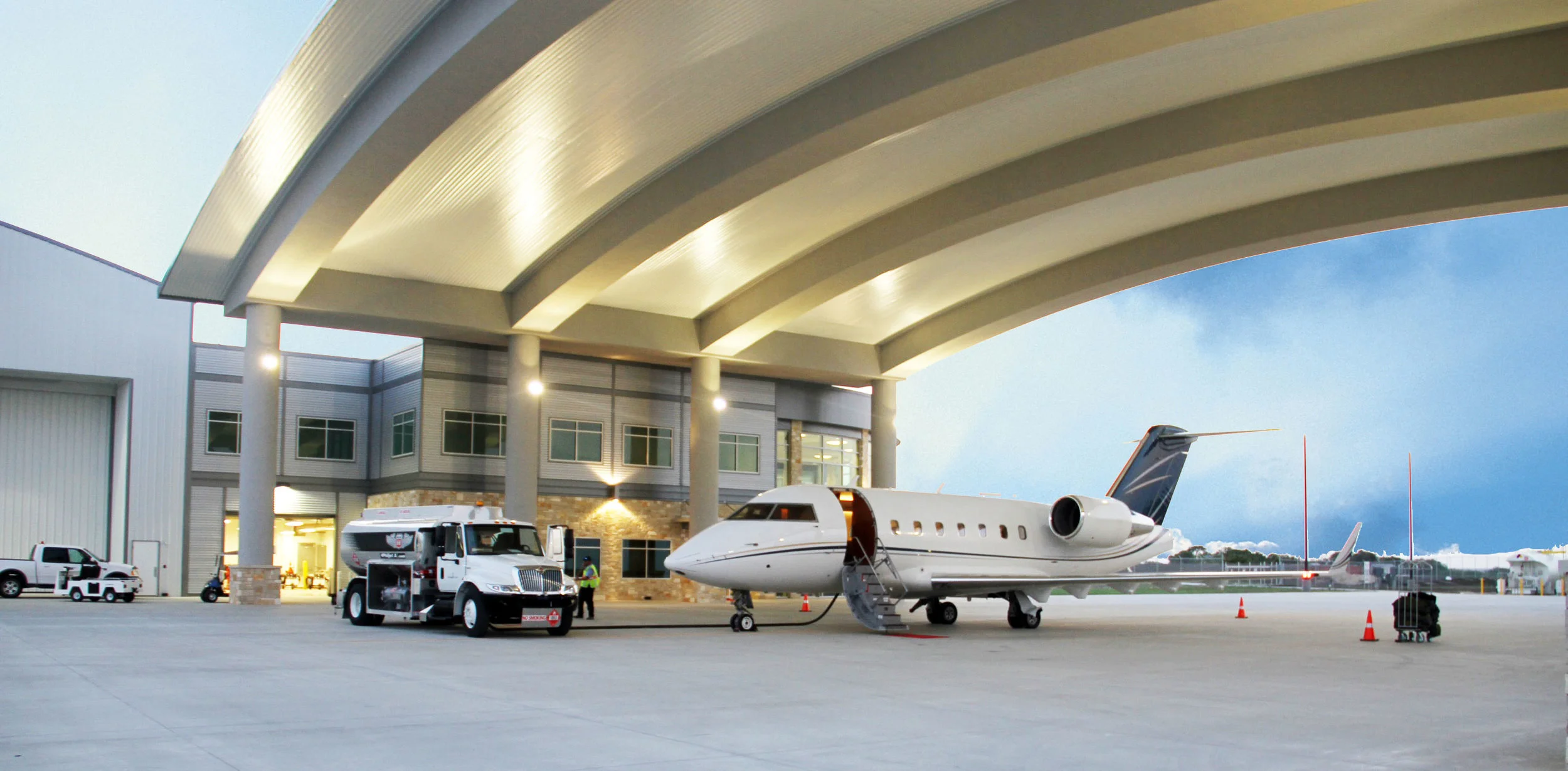 Henriksen Jet Center Austin Executive Airport