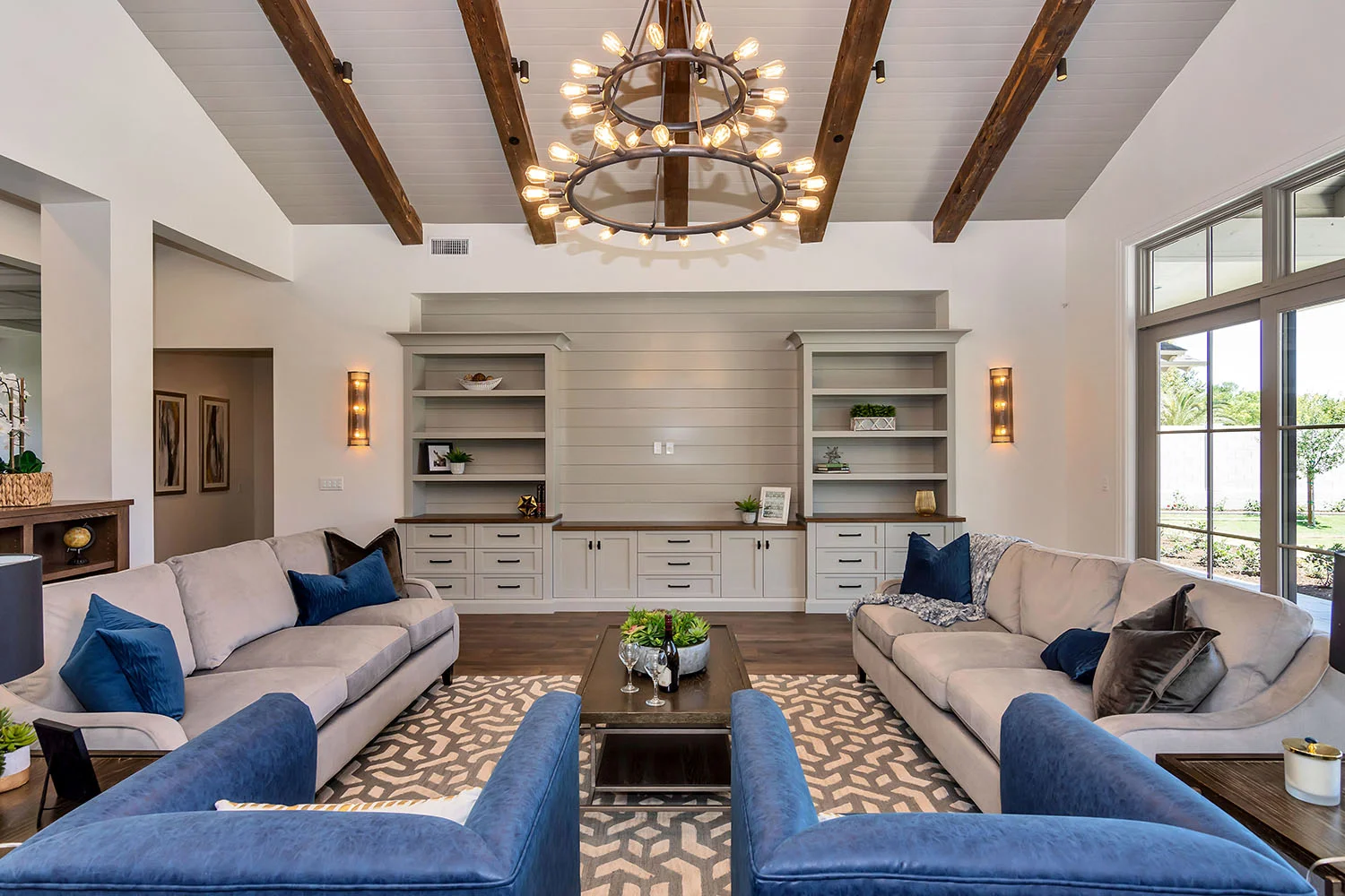 family-room-home-staging-real-estate-phoenix-arizona-3.jpg