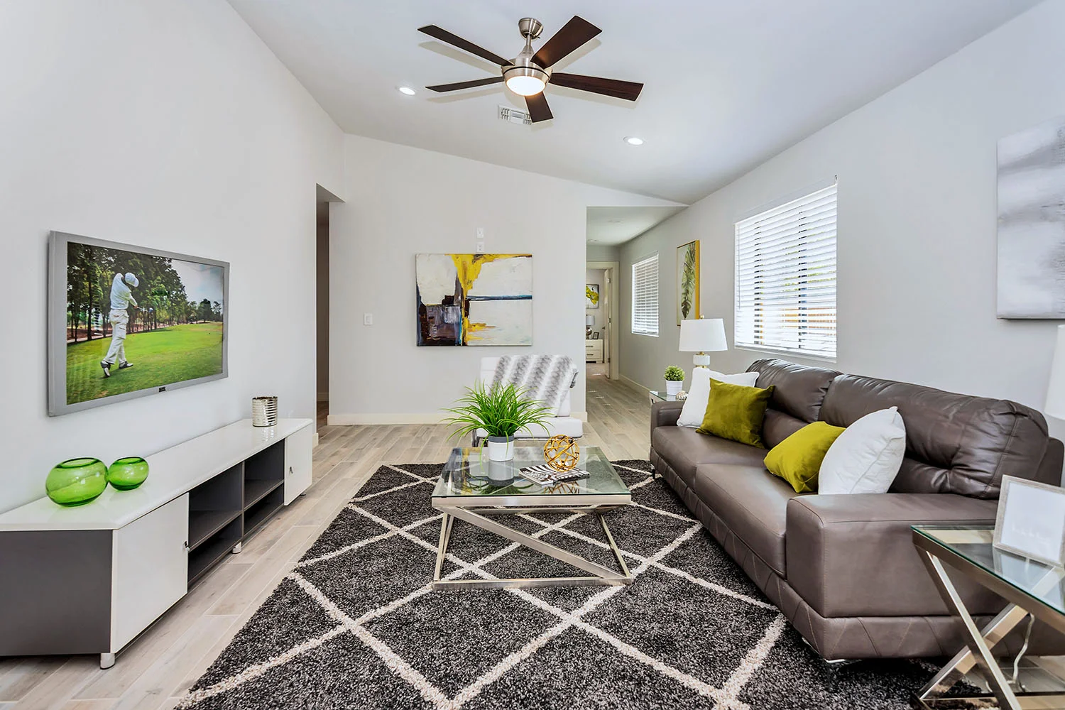 family-room-home-staging-real-estate-phoenix-arizona-5.jpg