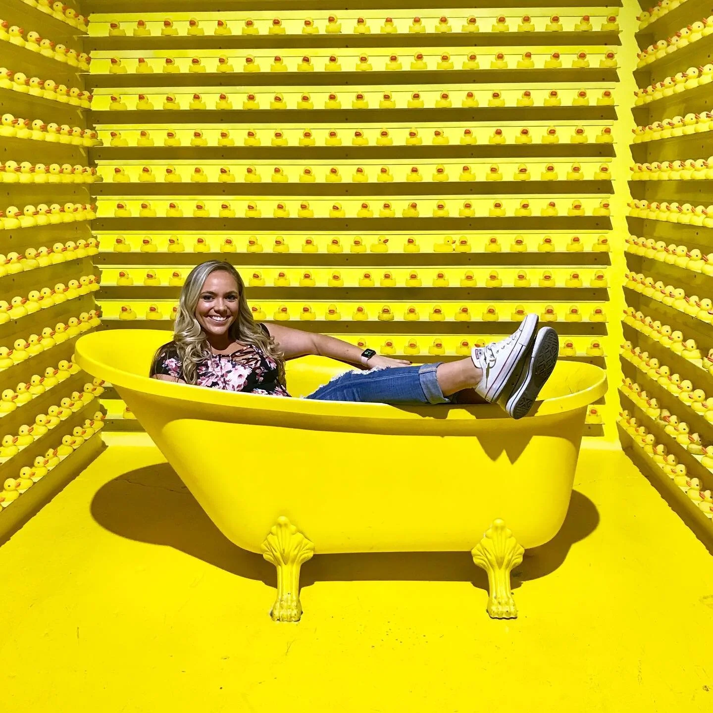 S O A K I N G 🐥💛 &bull;
&bull;
&bull;
#happyplacemuseum #happyplace #california #artinstallation #madisonadeleybydesign