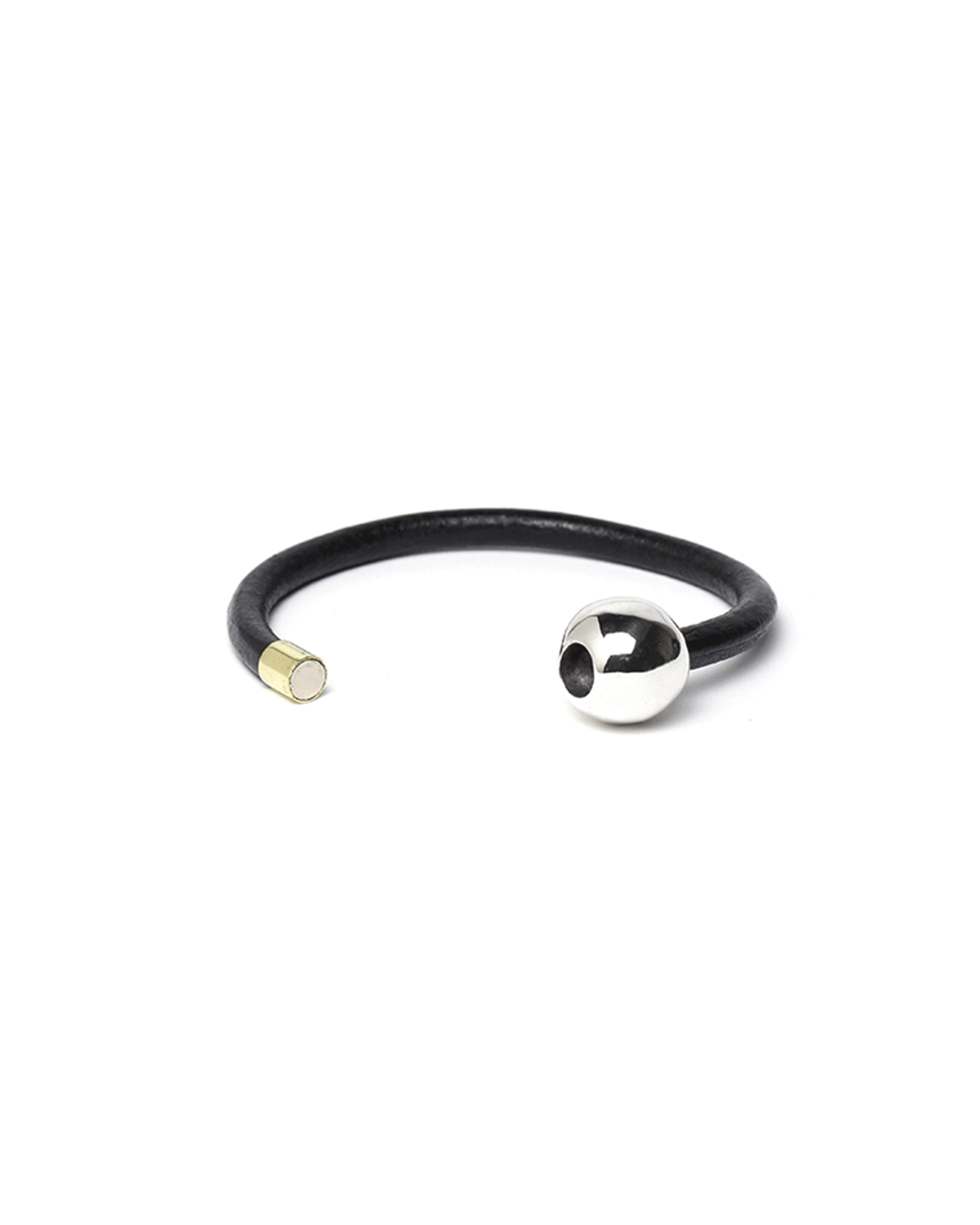 InArms_Product_0050_bracelet_ballandcord_smooth_02.png