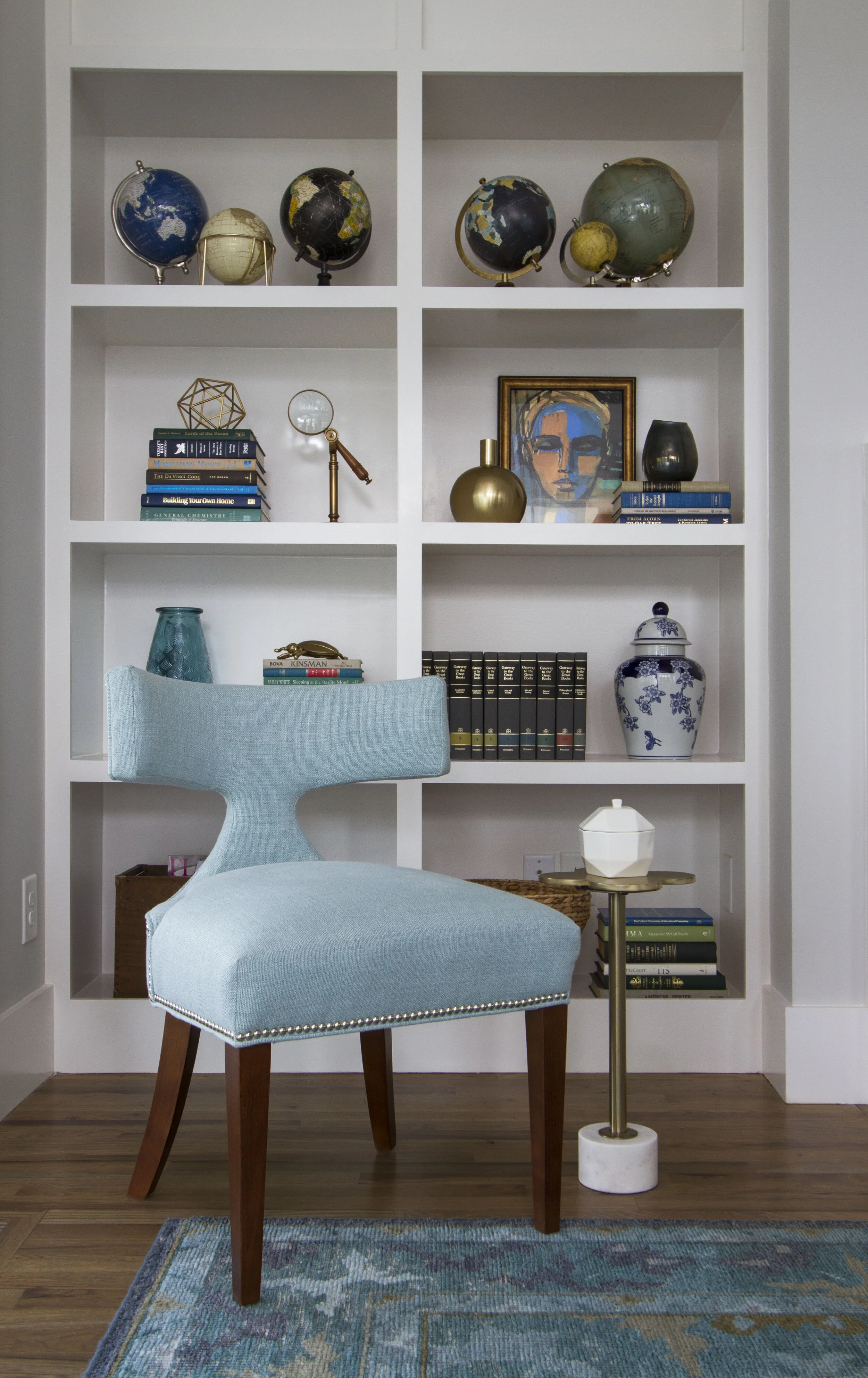 Living Room detail 1.jpg