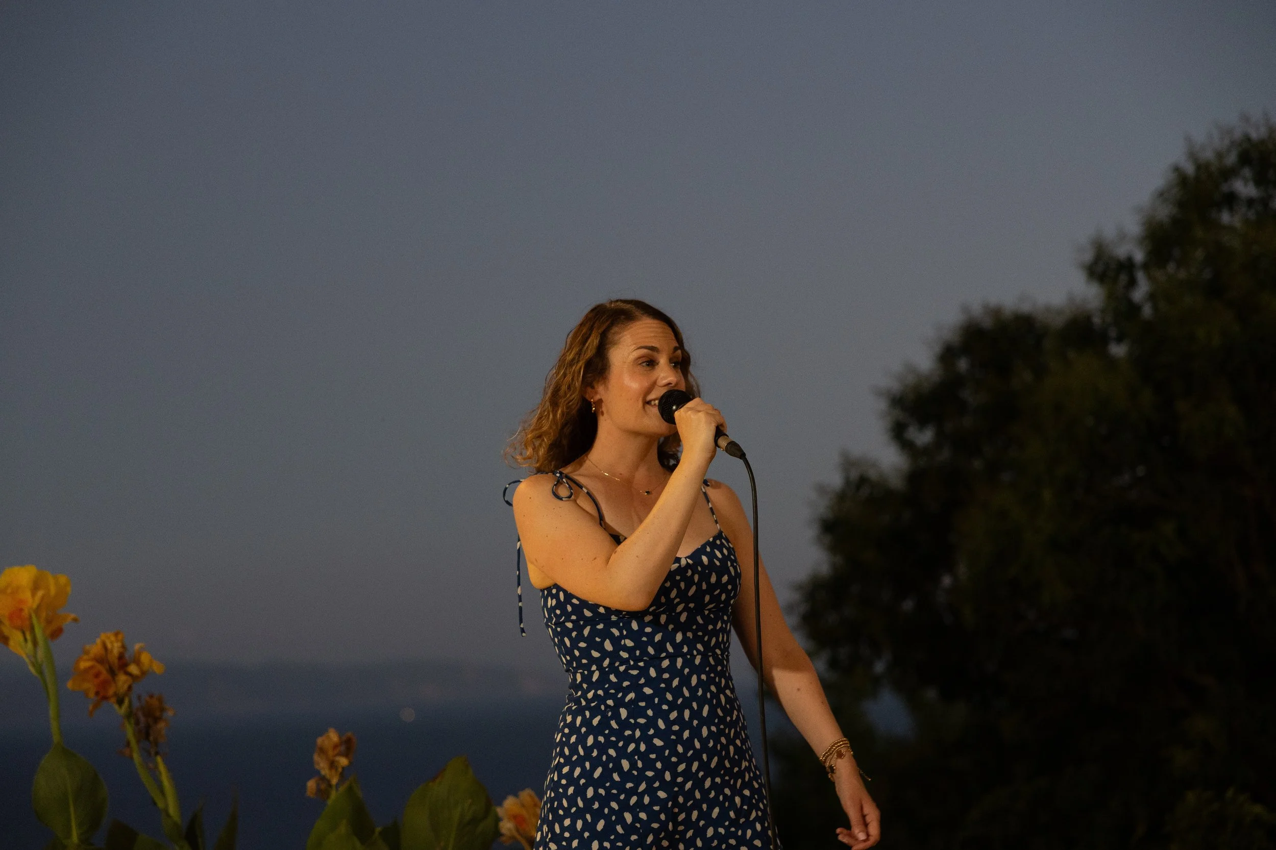 How to Hit High Notes Without Straining Your Voice