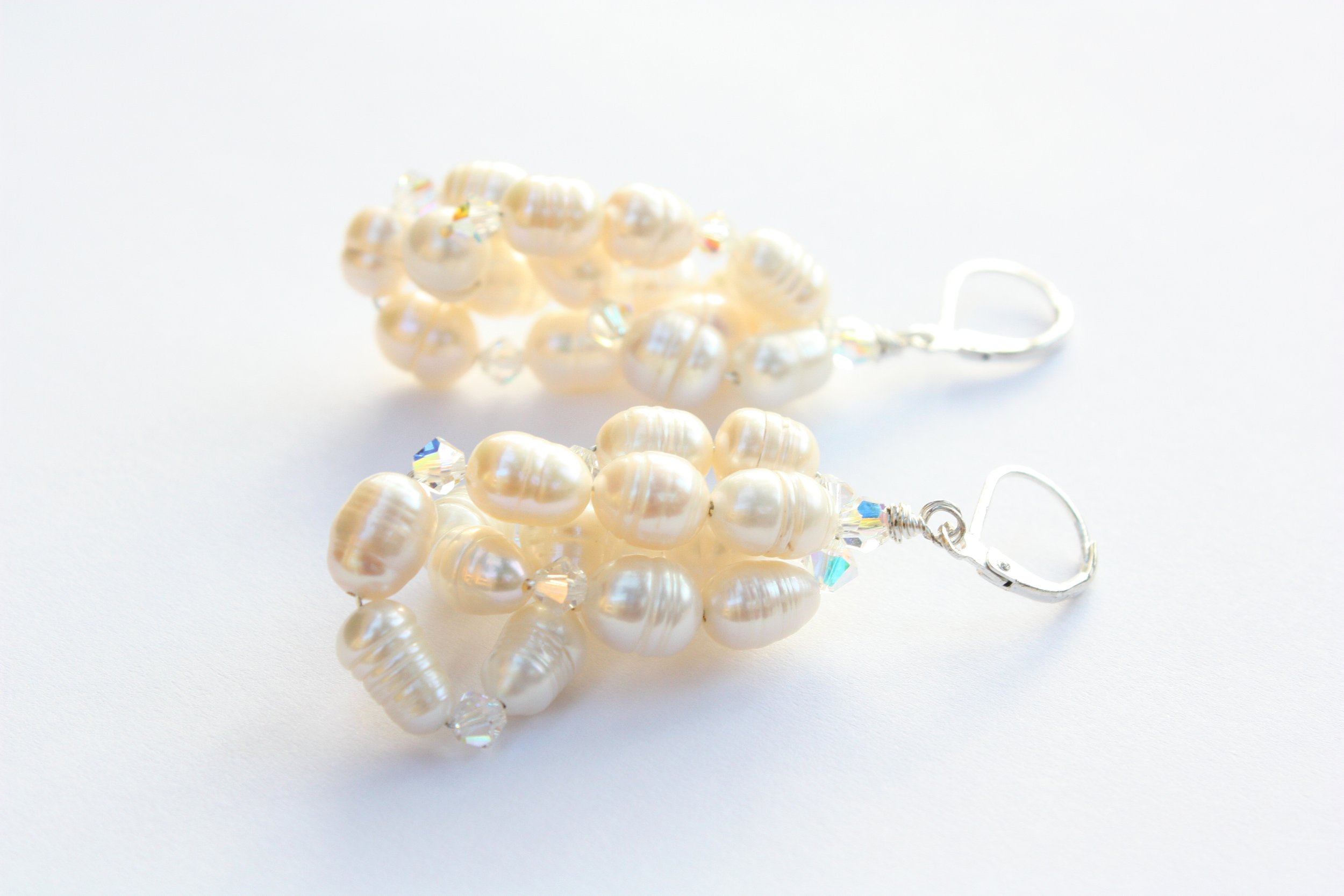 CrystalClusterPearlEarrings9.jpg