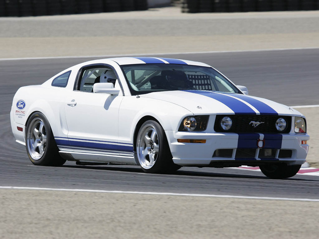 2005_ford_mustang_gt_deluxe-pic-8859061573982276070-640x480.jpeg