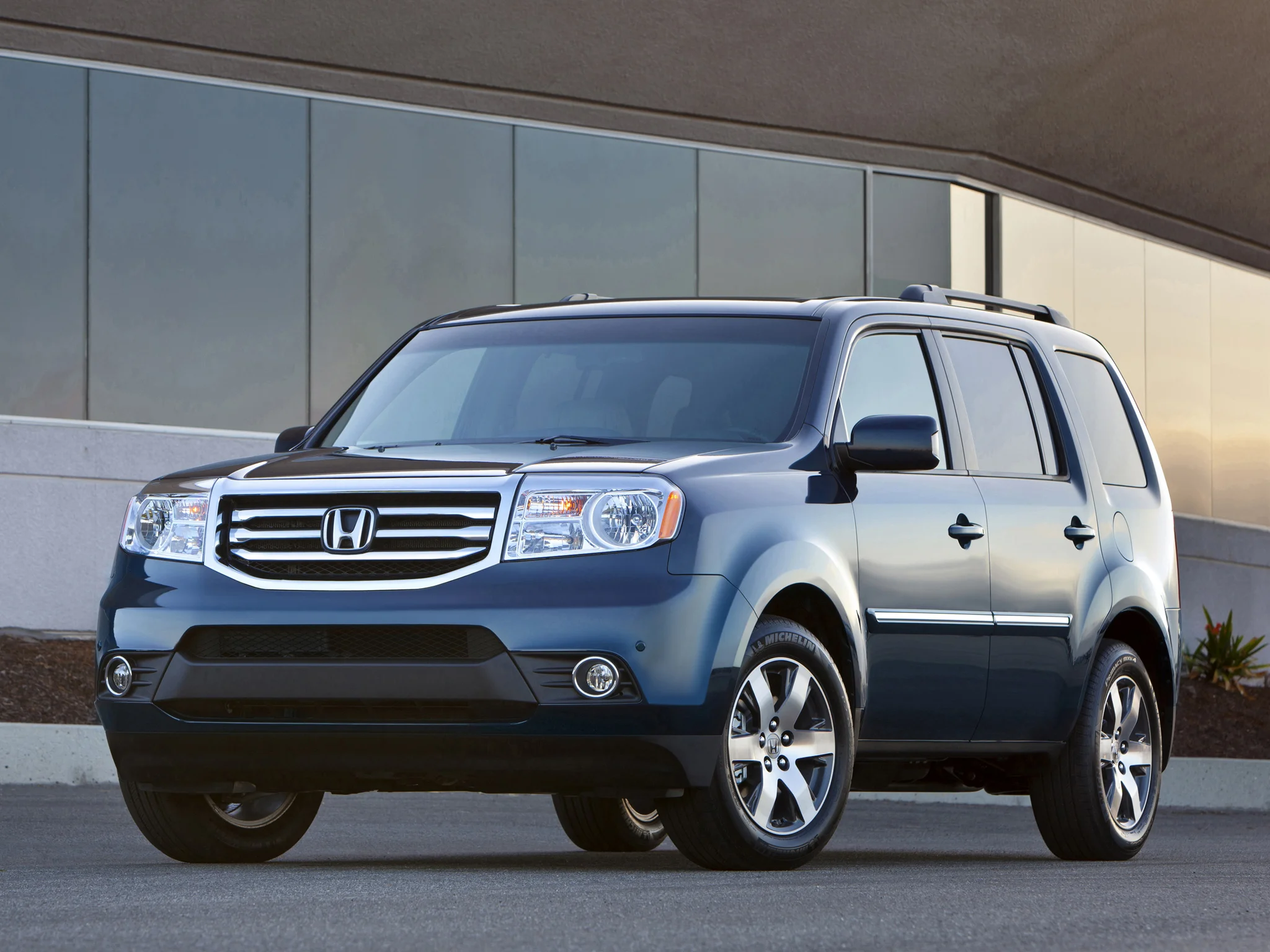 honda_pilot_2nd_f_suv5d-2550.jpg