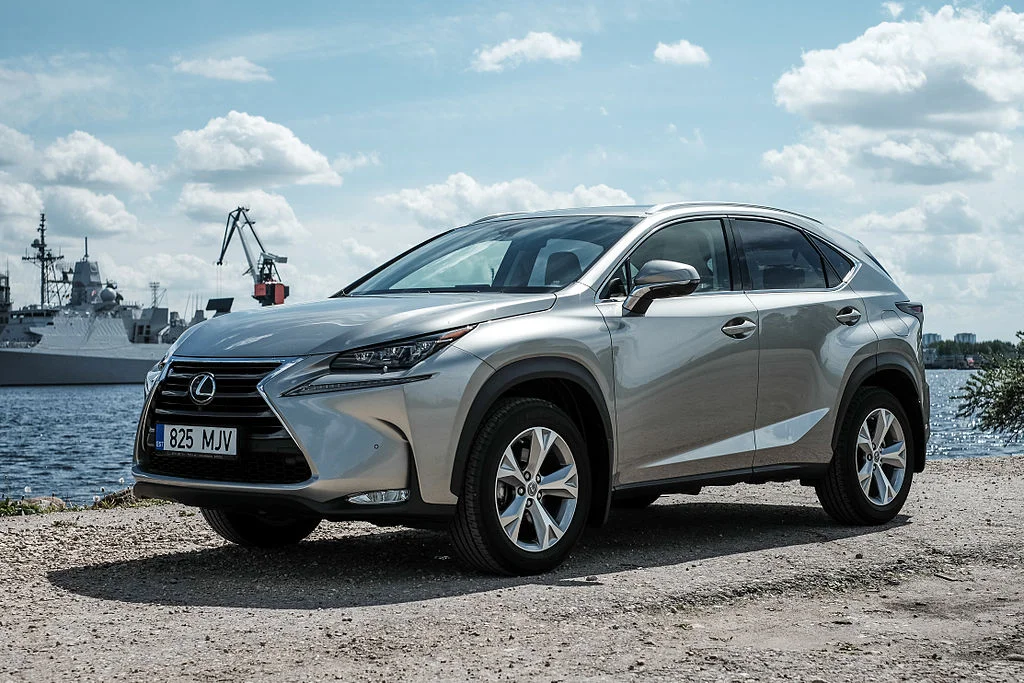 Lexus_NX_200t_2015_(18115046615).jpg