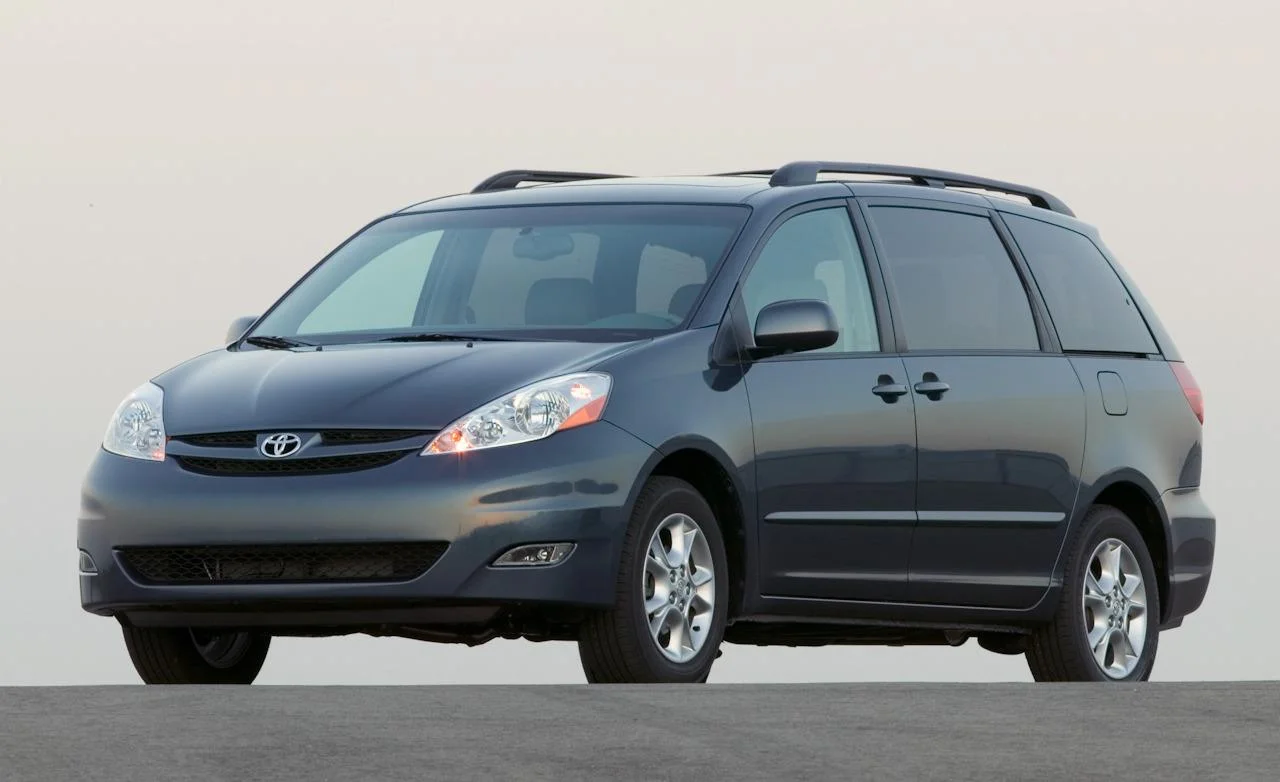 2007-2010-toyota-sienna.jpg
