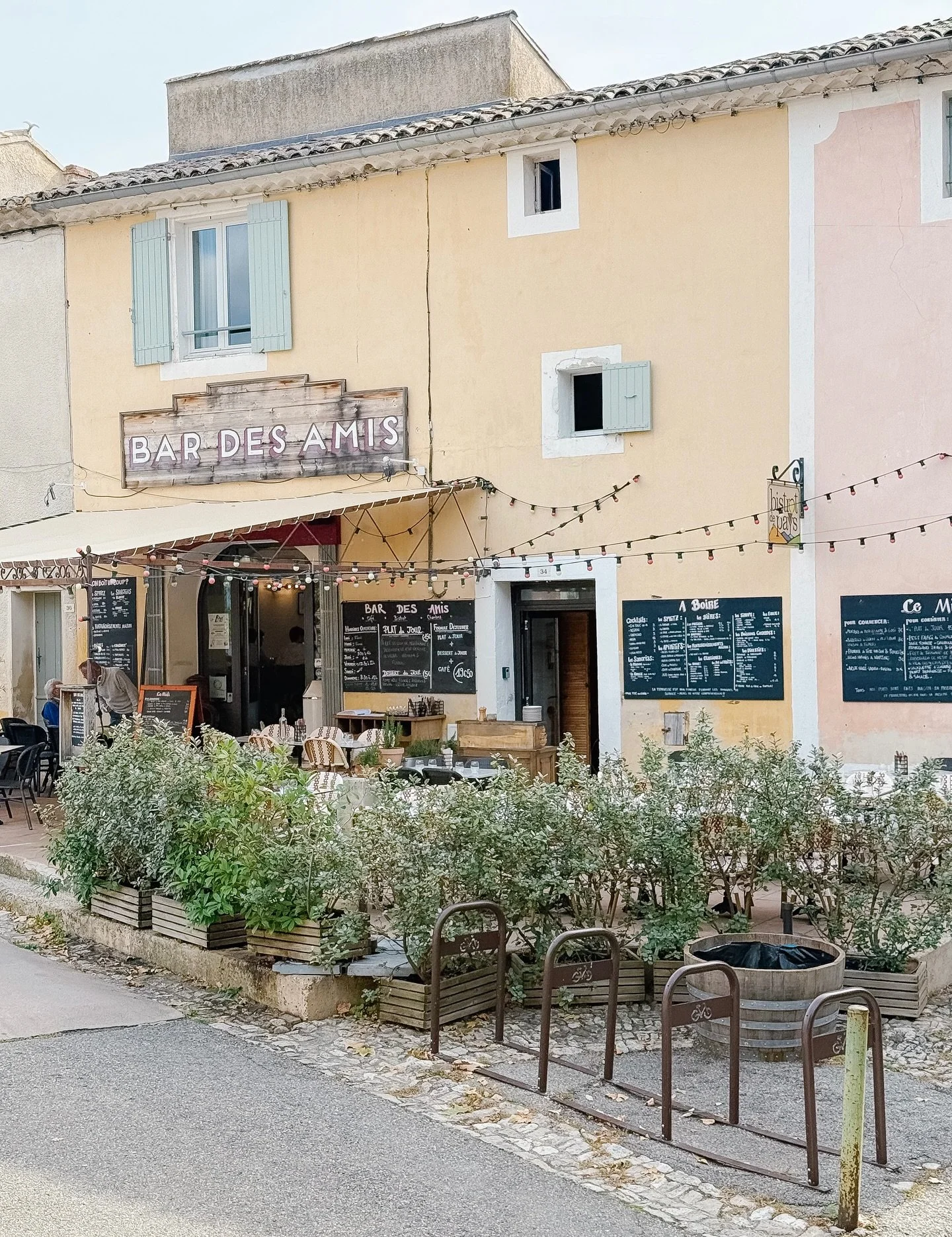 I have finished my tours for this year. So very grateful to the incredible women that I got to know these past few weeks!  It was a joy to show them around Provence. After lunch today, my friend, Jessica @jk_myfavoritefrance, and I headed to Les Alpi