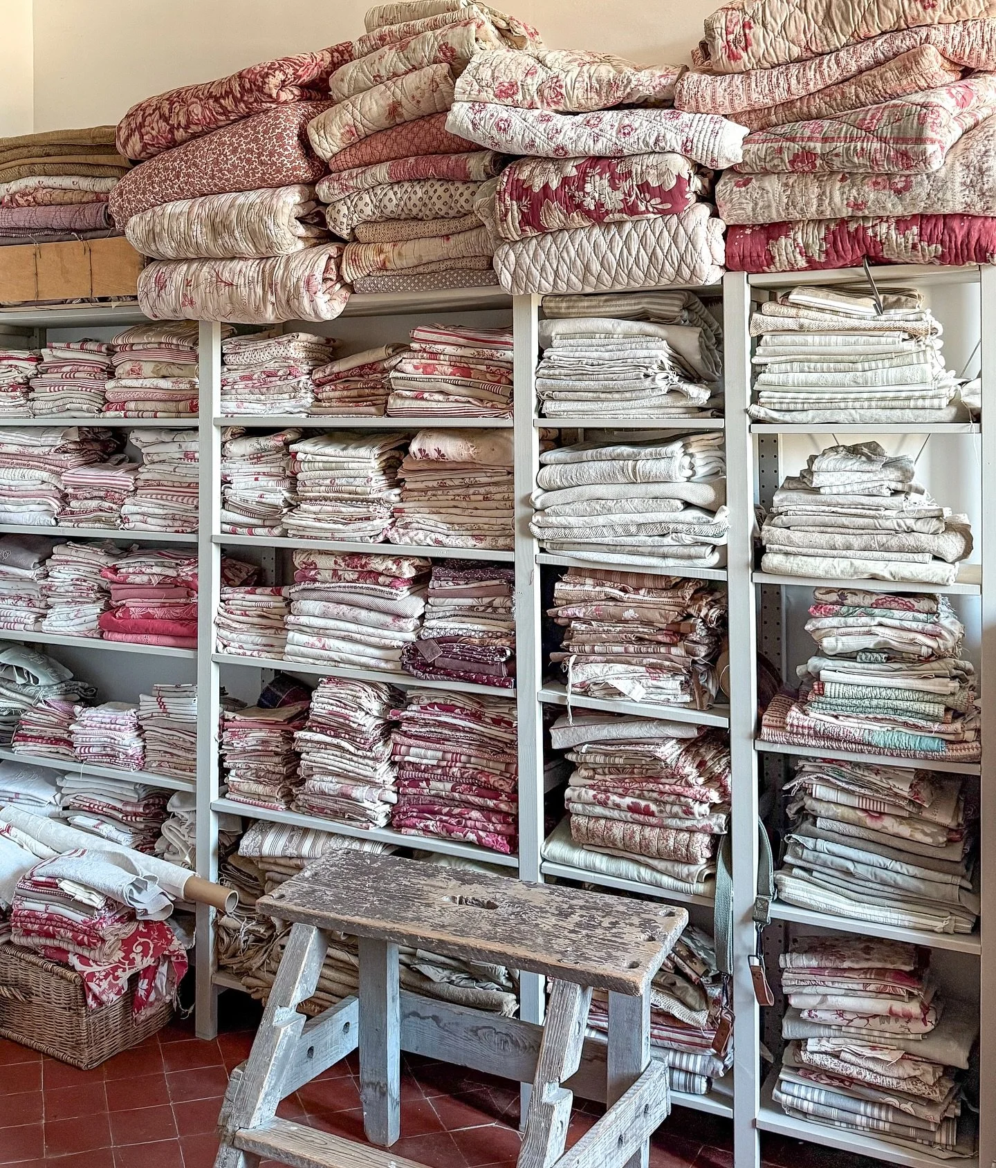 To the makers, shops, and creators that help me curate just the right French experience for my tour guests, I want to say merci mille fois!  Thank you so very much for allowing my tour guests and I into your homes and creative spaces this past year!