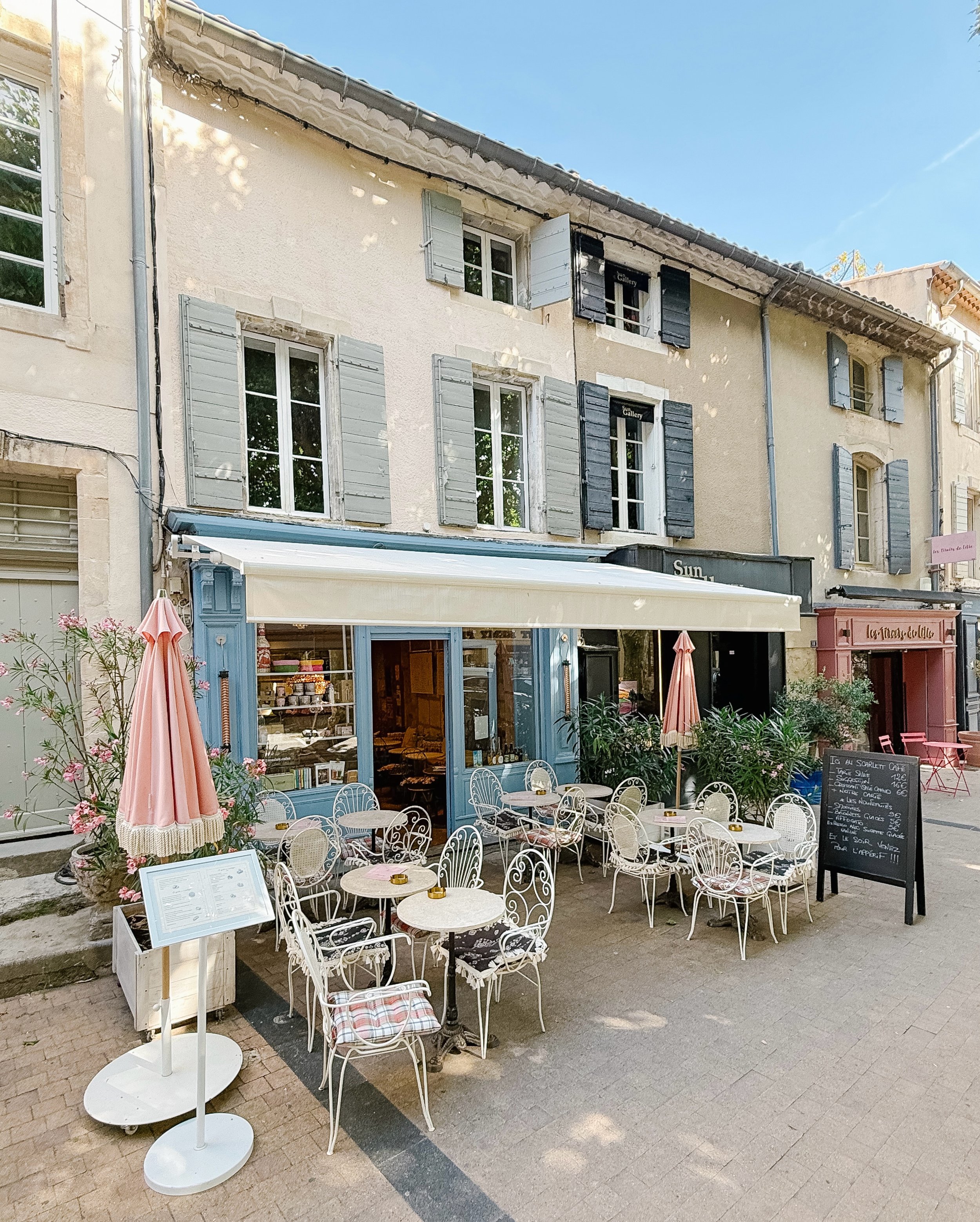 I love Saint-R&eacute;my-de-Provence!  I was so happy to bring my lovely tour guests there today. There&rsquo;s always great shopping, which is a plus 😉 and hidden corners filled with charm at every turn!  Put St. R&eacute;my on your list if you hav