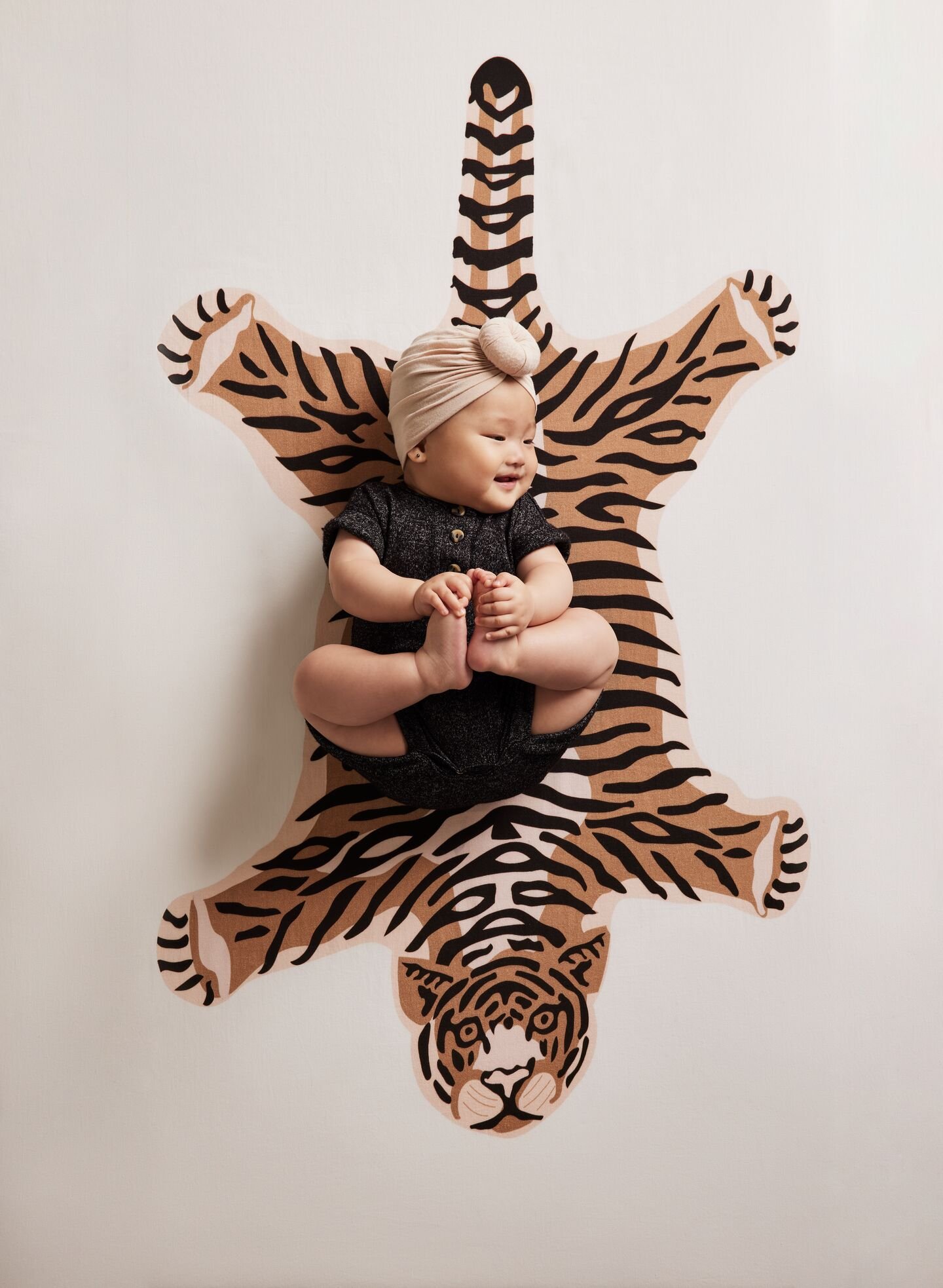 Med_Res_JPG-Z_Babie_Crib_Laydowns_Tiger_0730.JPG
