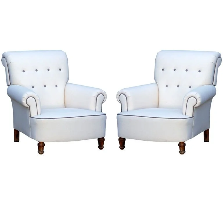 Pair of impressive Napoleon III bergeres