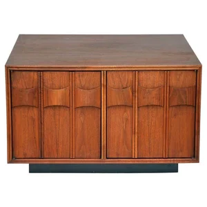 brown saltman dresser John Caldwell for Brown Saltman Mid Century Dresser
