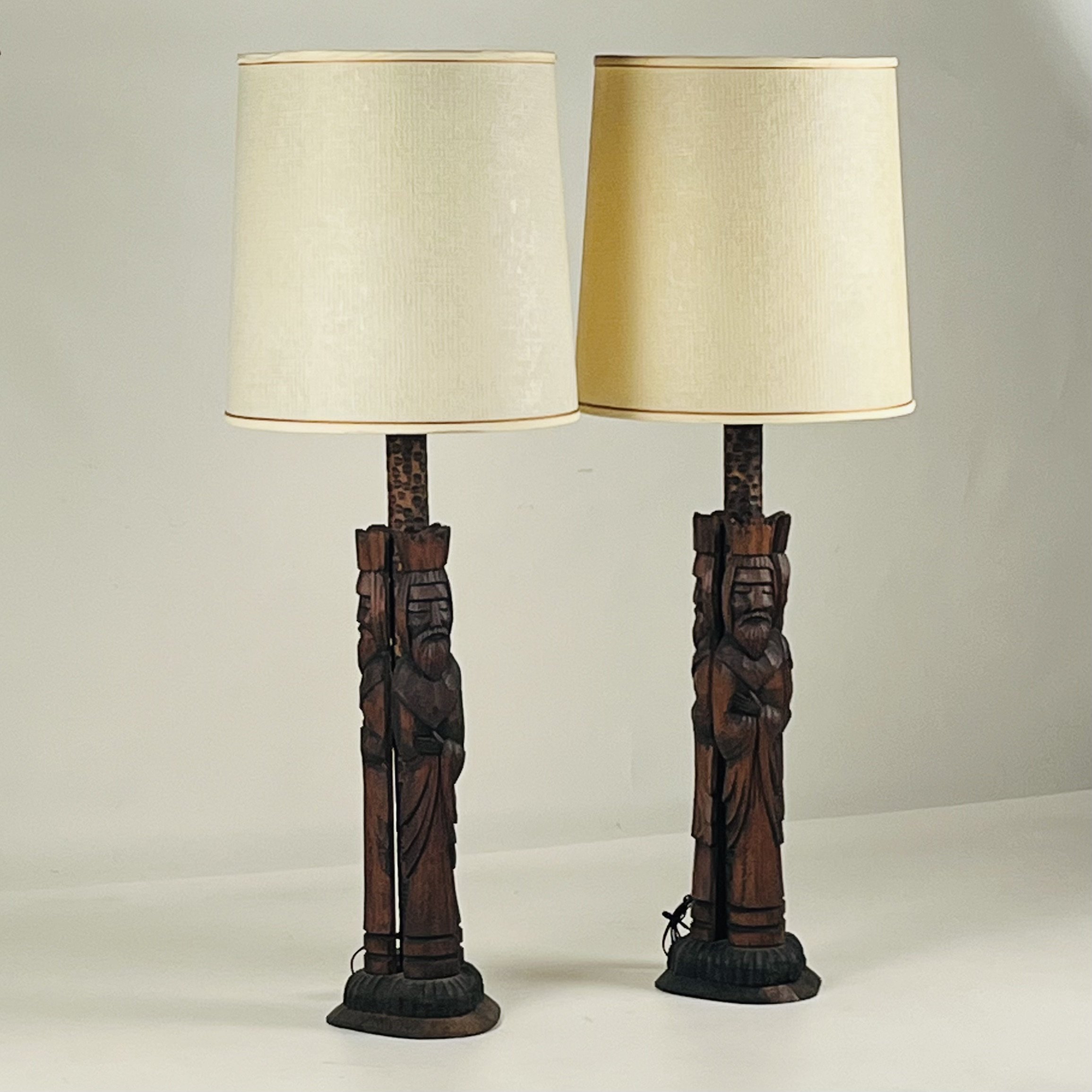 Three Kings Carved Lamp 2.jpeg