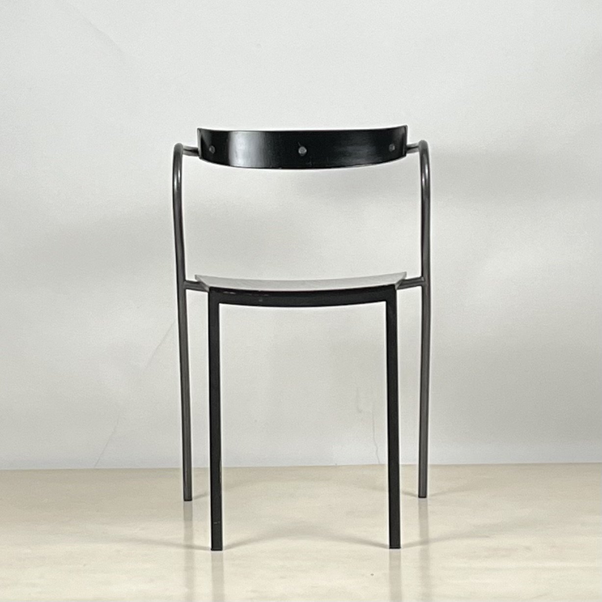 MOURGE Chair 4.jpeg