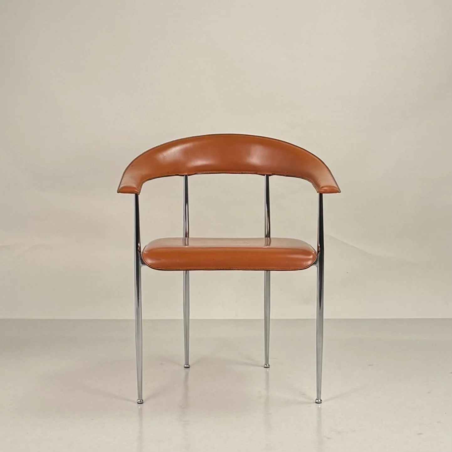 Fasem Chair-12.jpg
