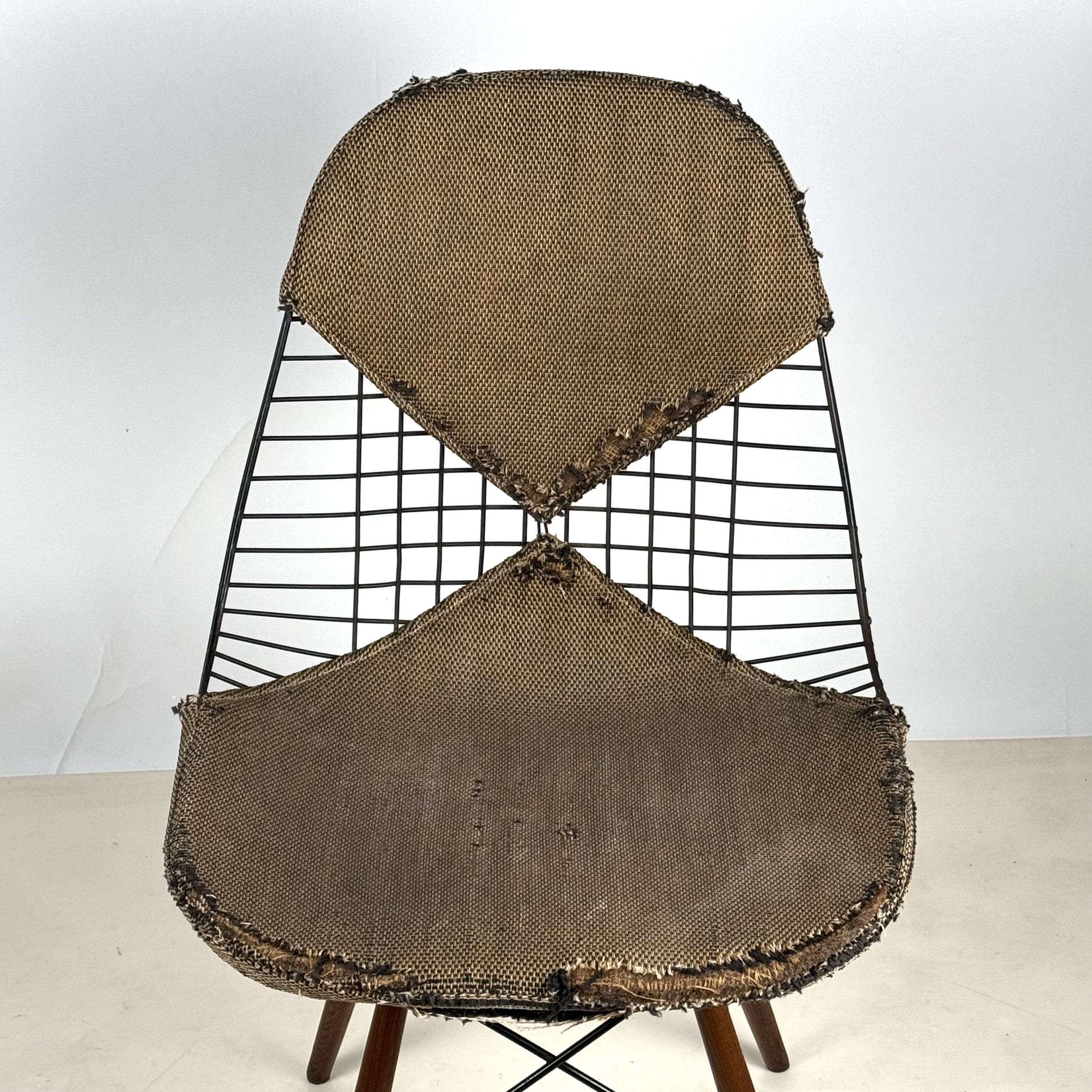 Eames Swivel Dowel Chair 3.jpeg