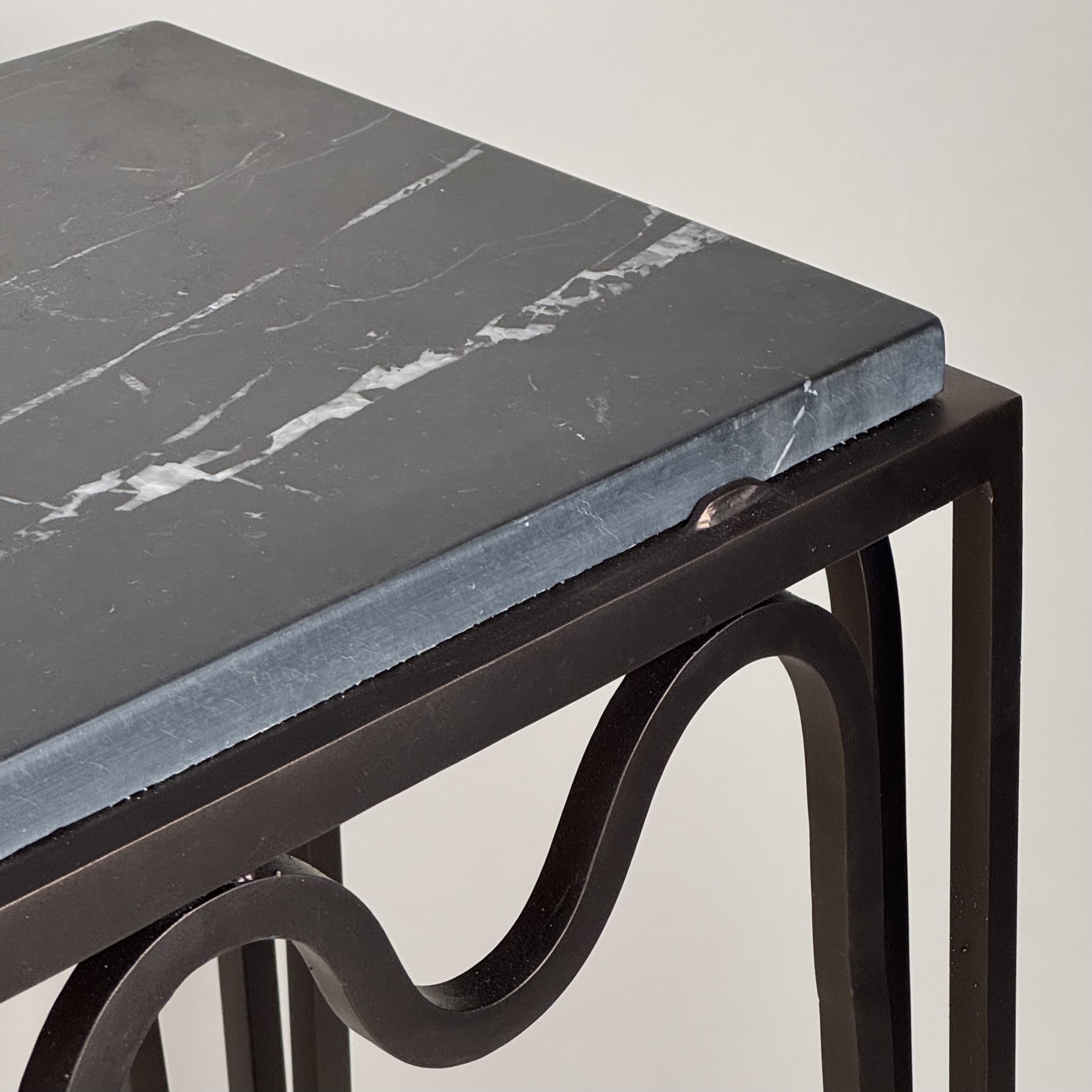 Nero Marquina Meandre Bronze 6.jpeg