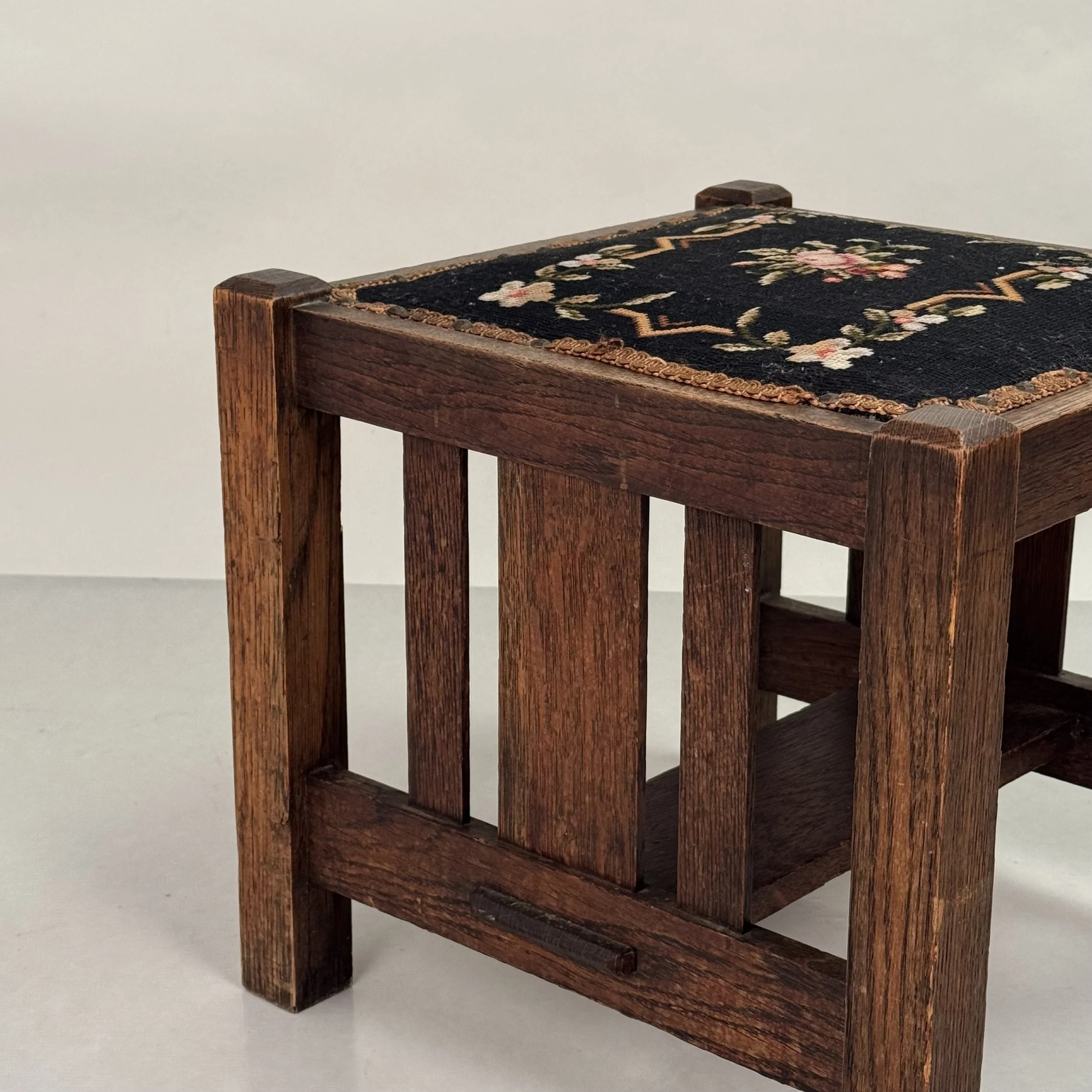 Arts Crafts Oak Stool-6.jpg