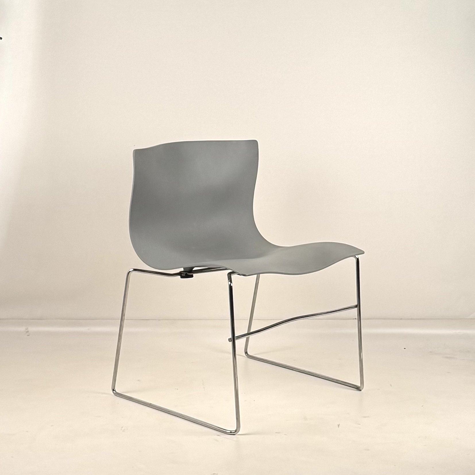Knoll Handkerchief Chair 2.jpeg